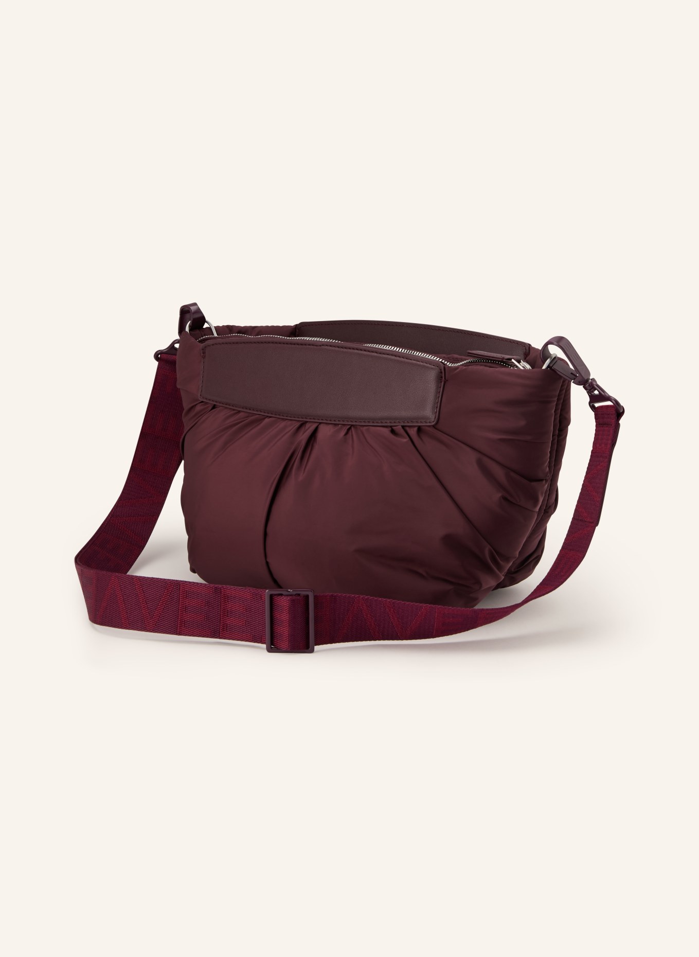 Vee Collective Clutch CABA: DARK RED