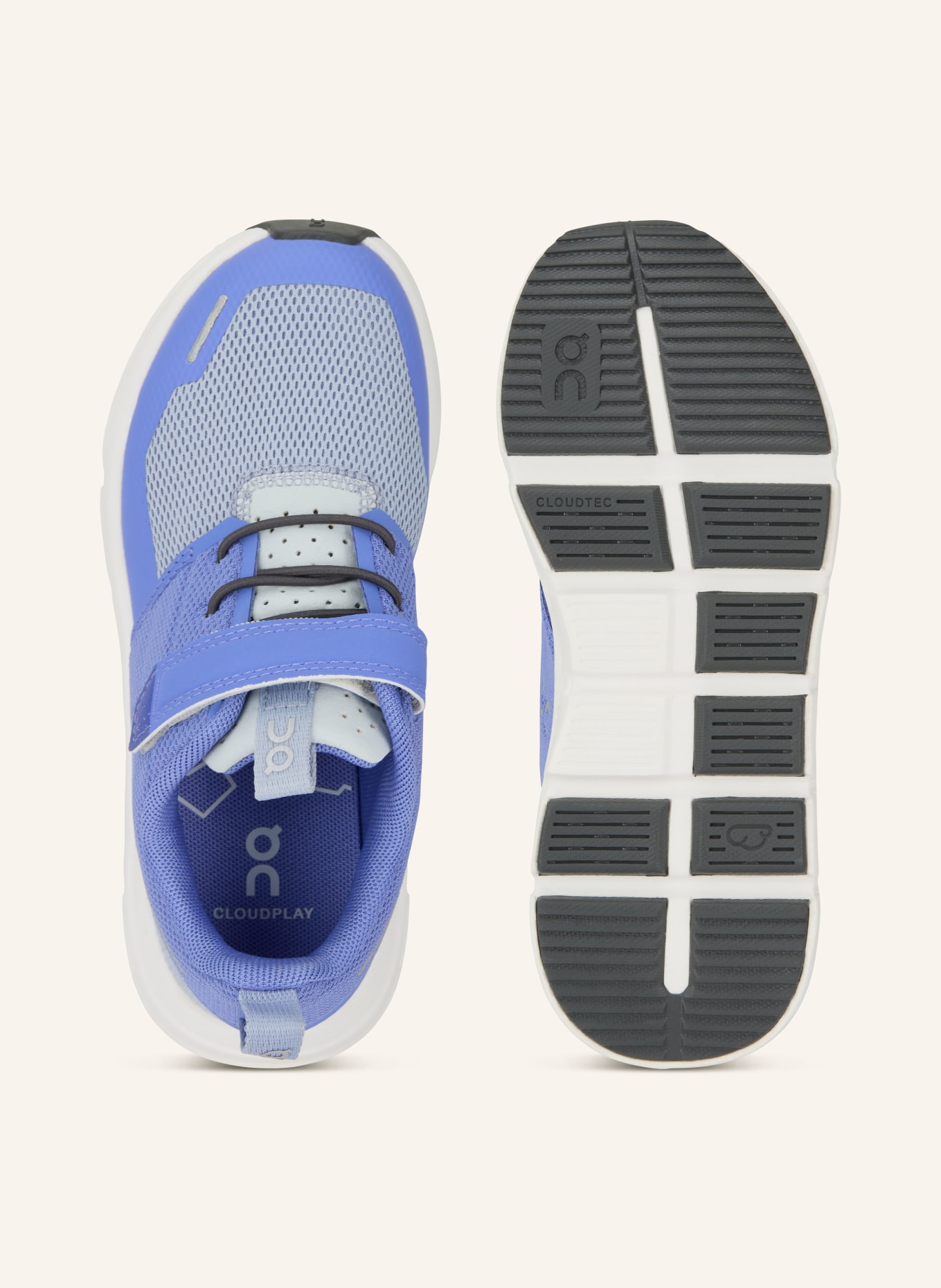 On Sneakersy CLOUD PLAY: MODRÁ