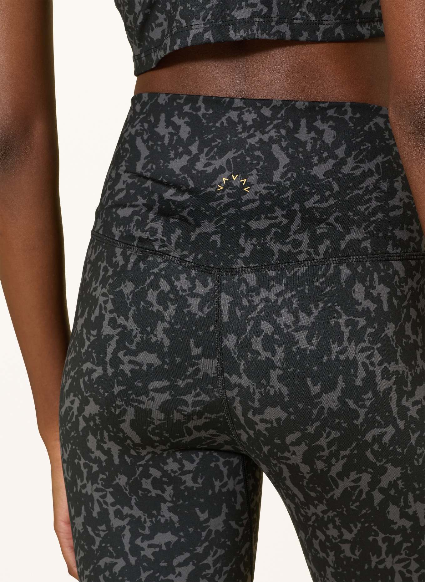 VARLEY Legíny FREESOFT™️ HIGH RISE: TMAVĚ ŠEDÁ / ČERNÁ