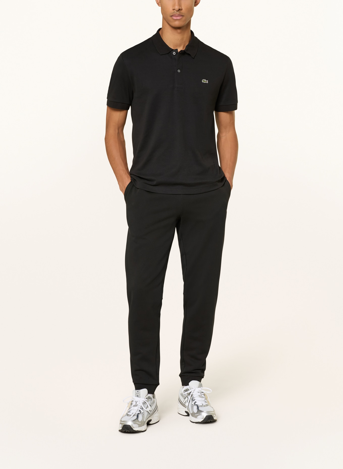 LACOSTE Sweatpants: SCHWARZ