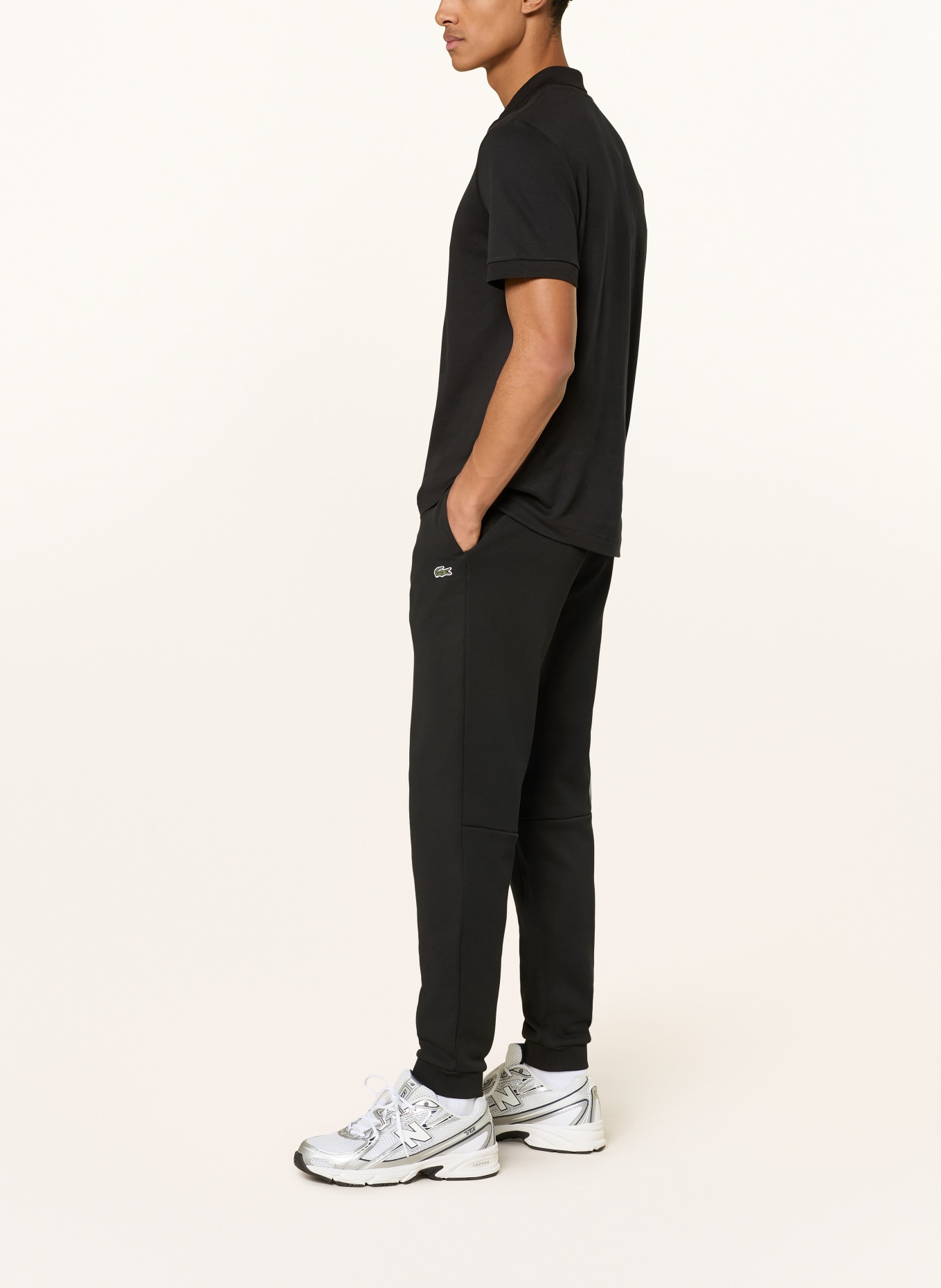 LACOSTE Sweatpants: SCHWARZ