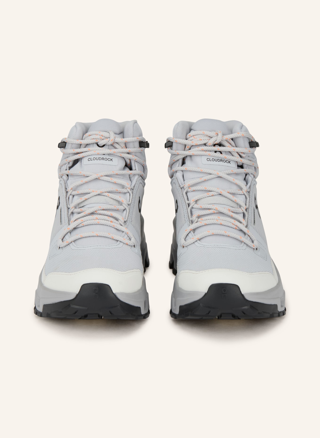 On Turistické boty CLOUDROCK MID WP: ŠEDÁ