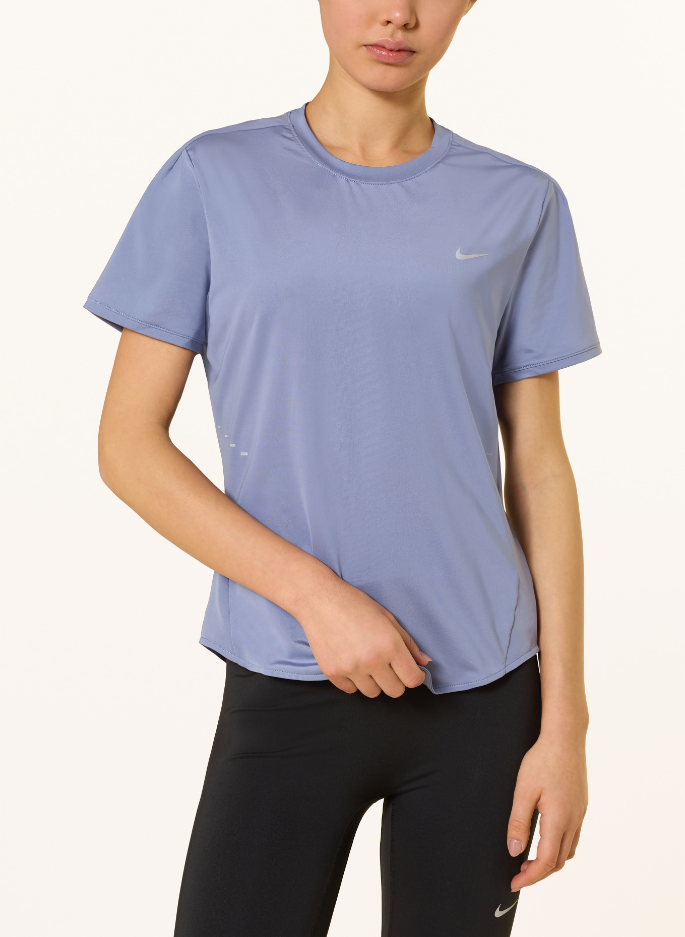 Nike Laufshirt SWIFT: HELLLILA
