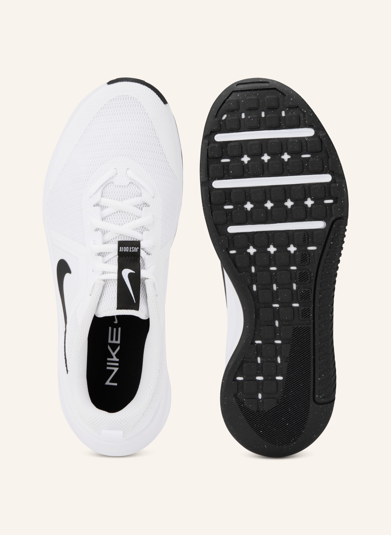 Nike MC TRAINER 3 fitness shoes: WHITE / BLACK