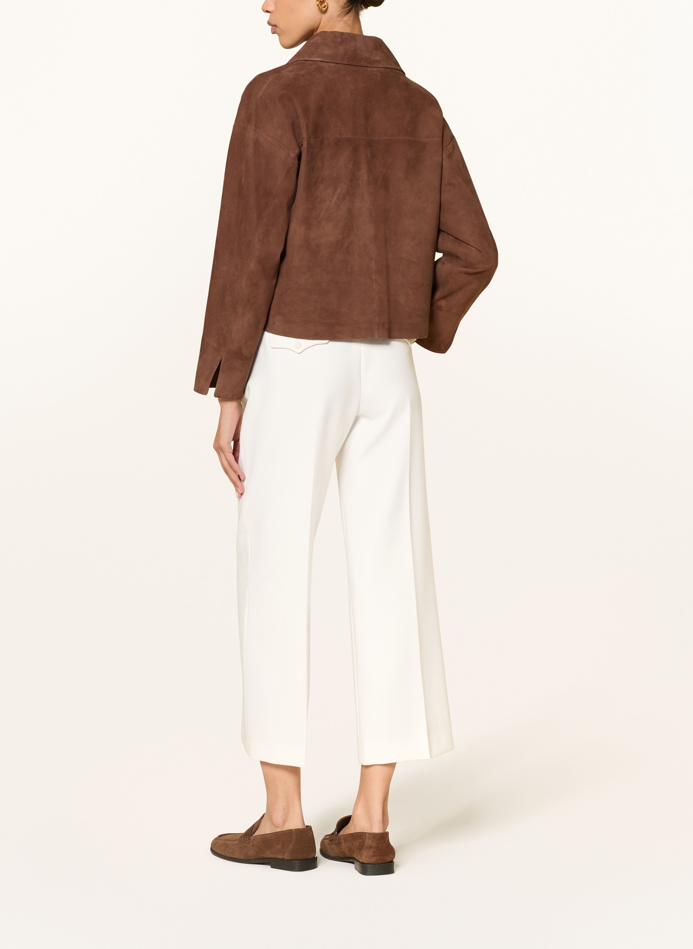 windsor. Kuloty: KREMOWY