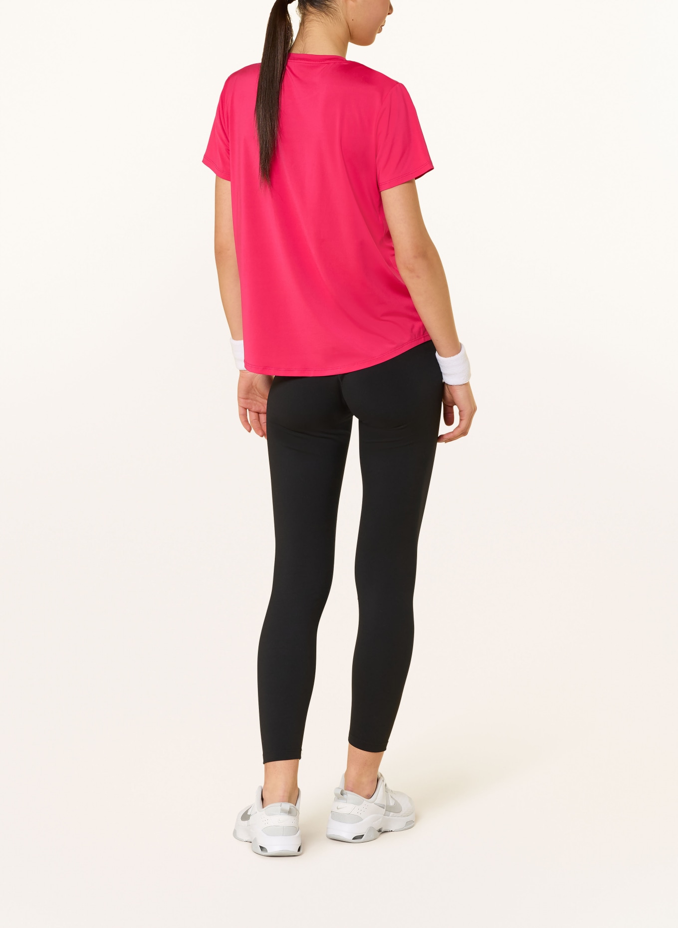 Nike T-shirt ONE CLASSIC: FUKSJA