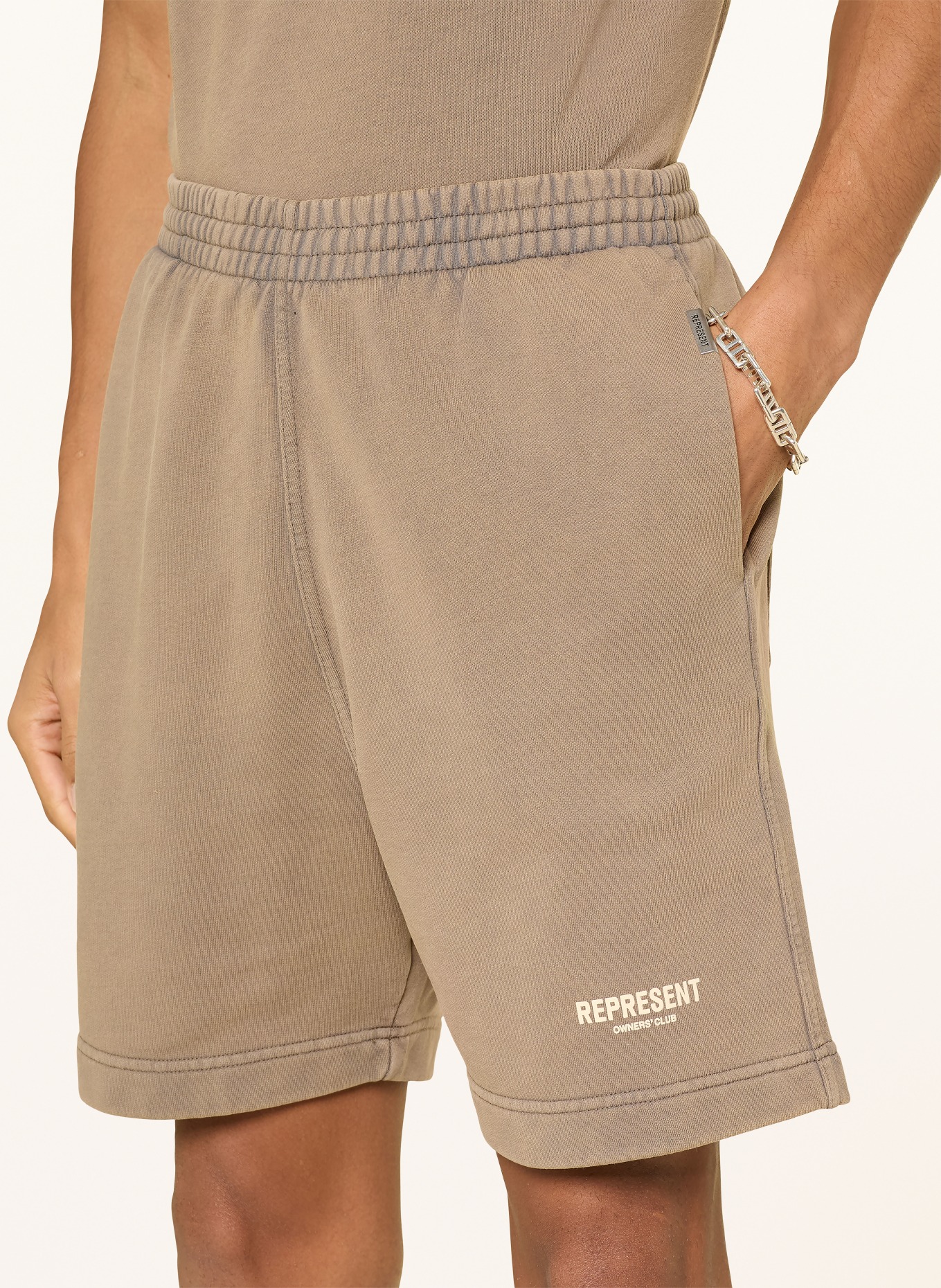 REPRESENT Sweatshorts: CAMEL / BEIGE