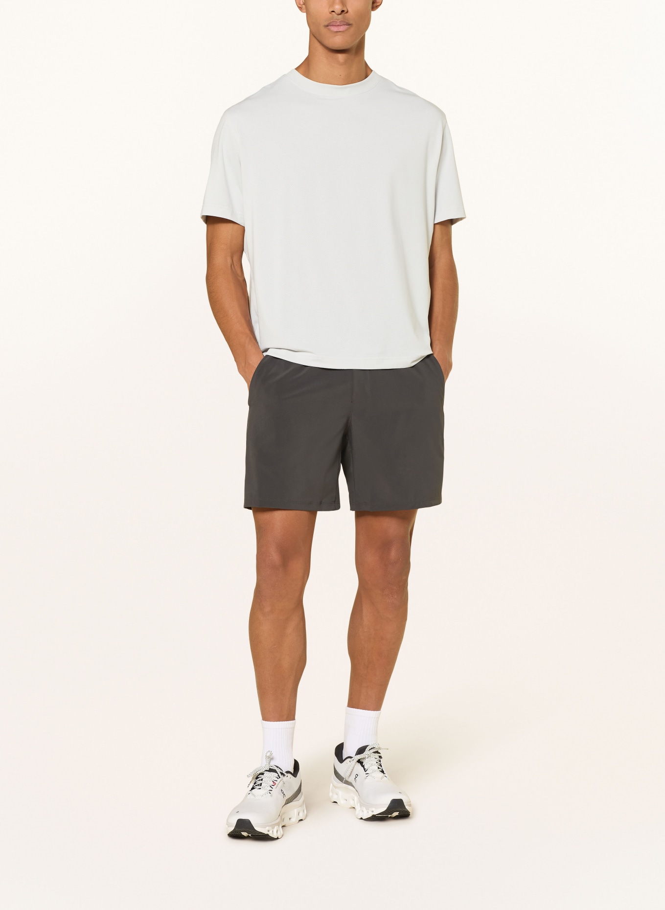 lululemon PACE BREAKER LINERLESS SHORT 7IN training shorts: DARK GRAY