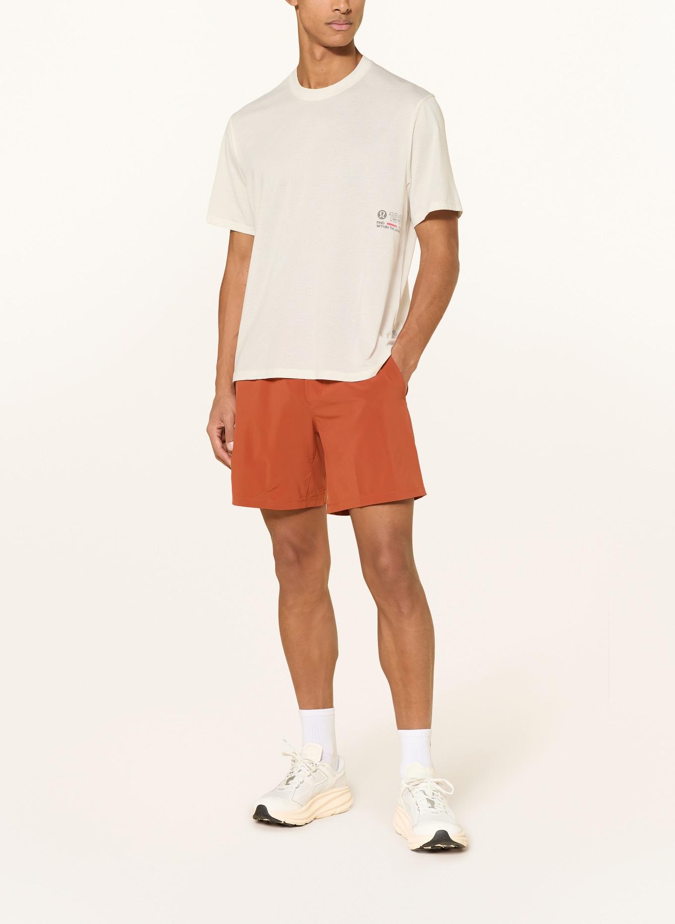 lululemon Trainingshorts PACE BREAKER LINERLESS SHORT 7IN: DUNKELORANGE