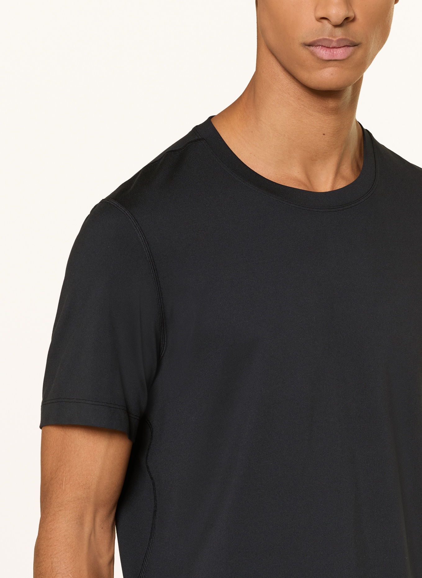 lululemon T-Shirt CORE: SCHWARZ