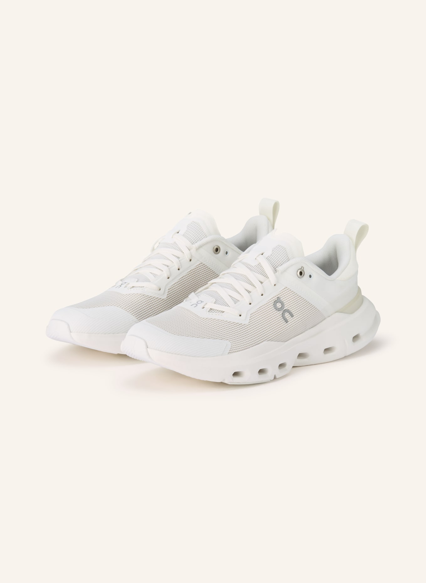 On CLOUDPULSE NEXT fitness shoes: WHITE