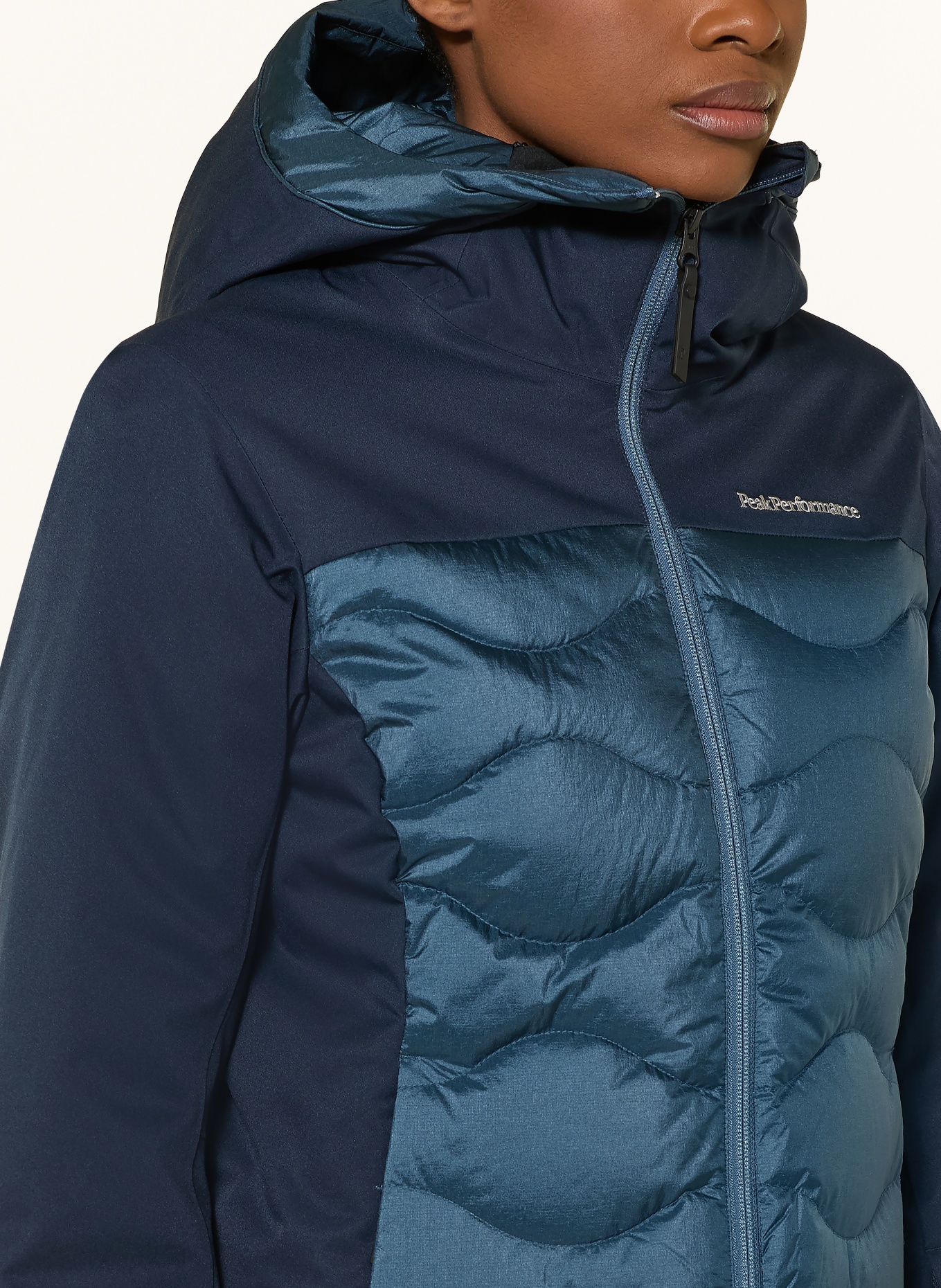 Peak Performance Hybrid-Daunenjacke SILVERCHUTE HELIUM: DUNKELBLAU