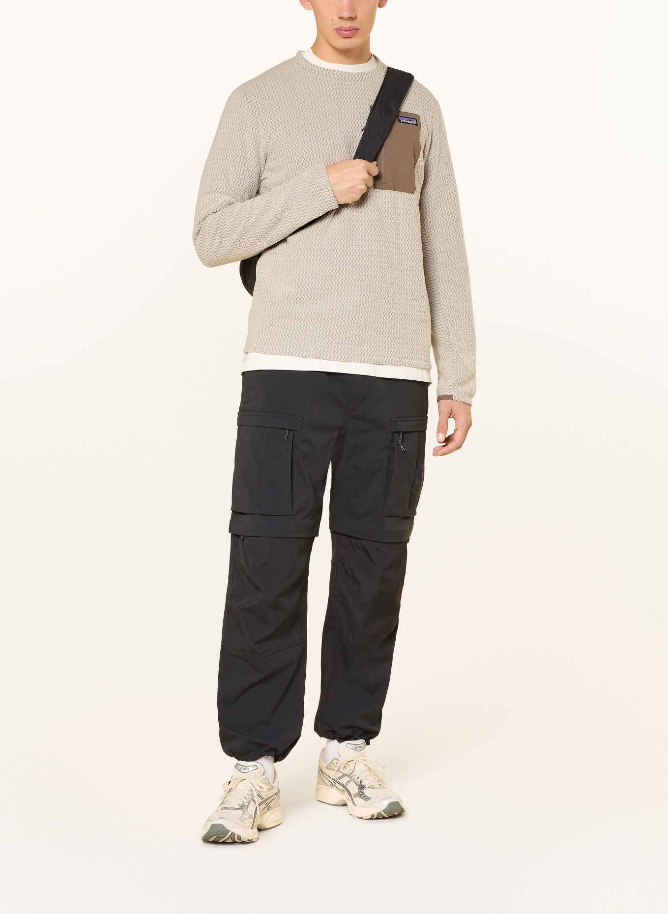 patagonia Fleecový svetr R1® AIR: KRÉMOVÁ / ŠEDÁ / KHAKI