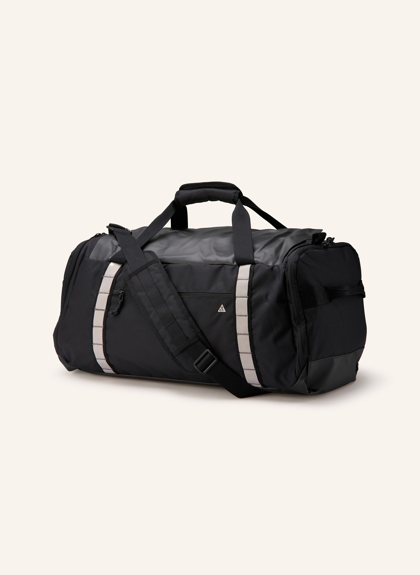 Nike ACG DAYMAX sports bag: BLACK / LIGHT GRAY