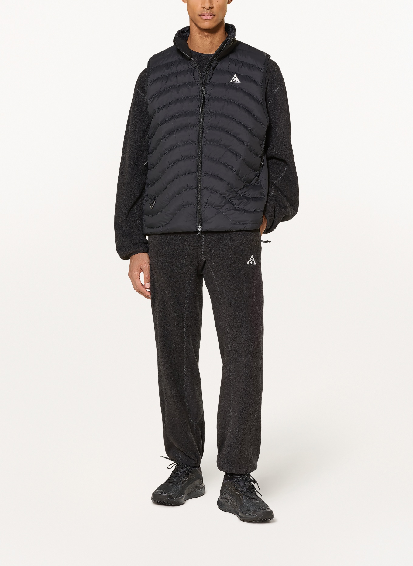 Nike Steppweste LAVA FLOW: SCHWARZ