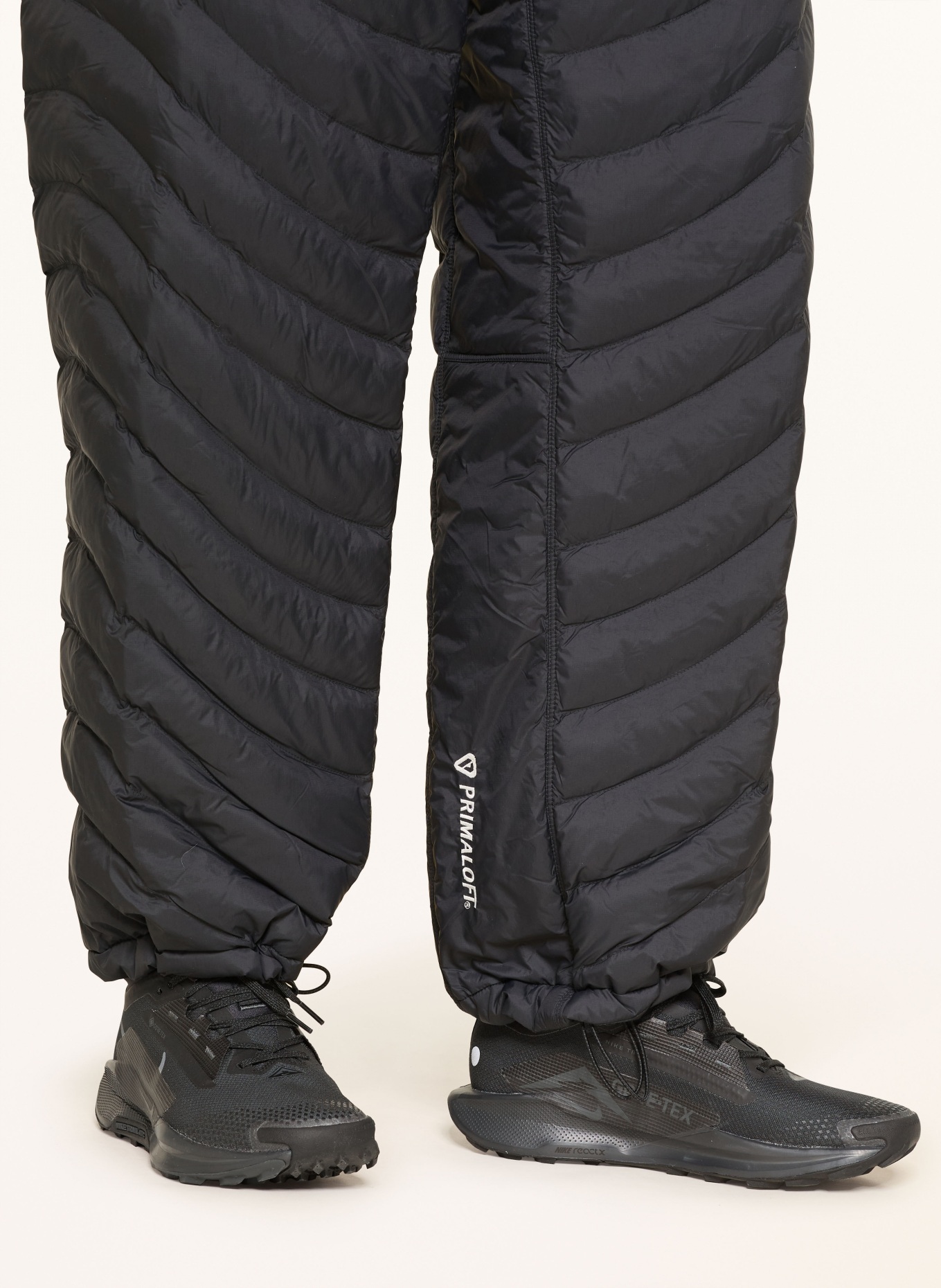 Nike Isolationshose LAVA FLOW: SCHWARZ