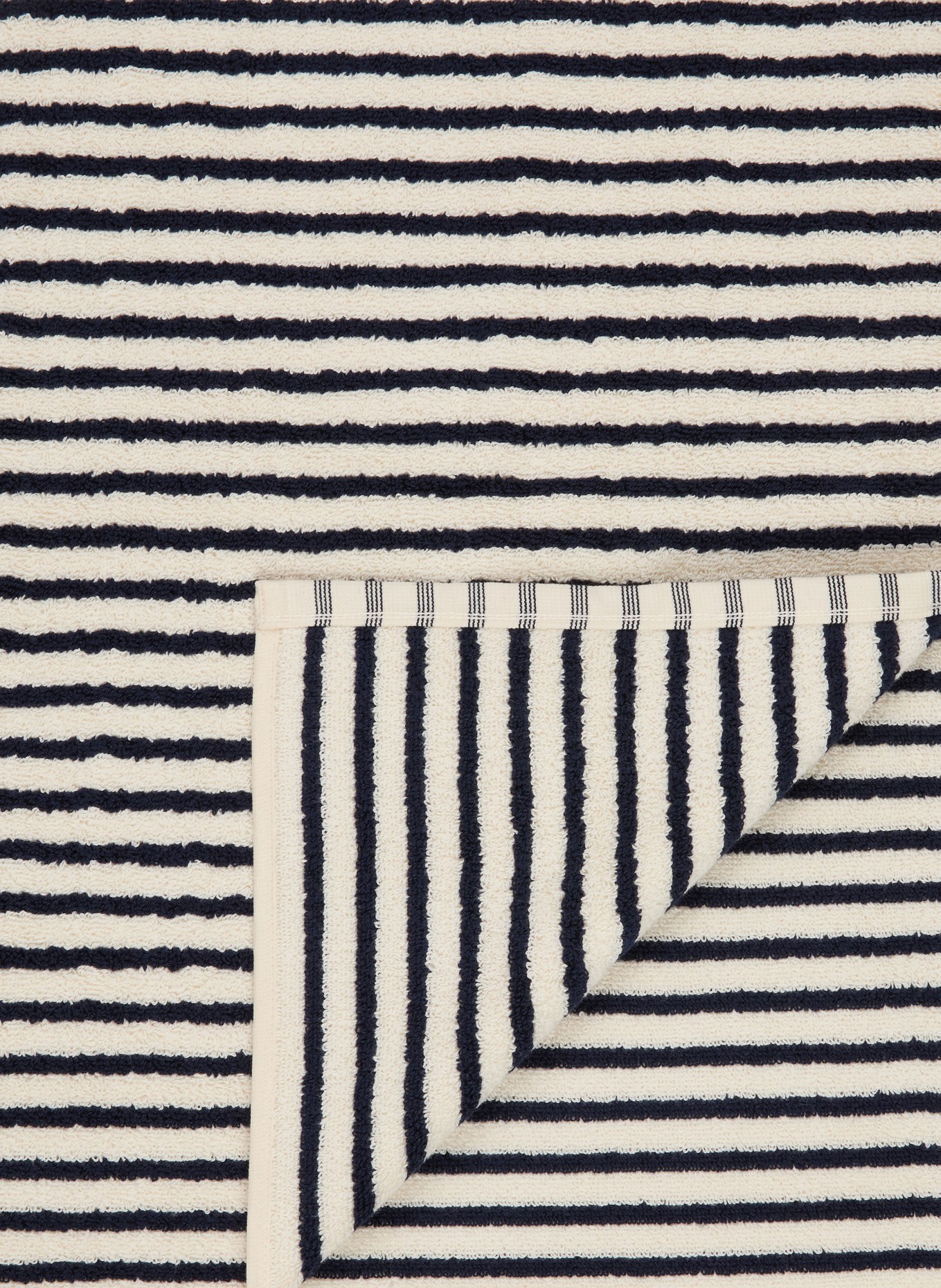 TEKLA Duschtuch: DUNKELBLAU / CREME