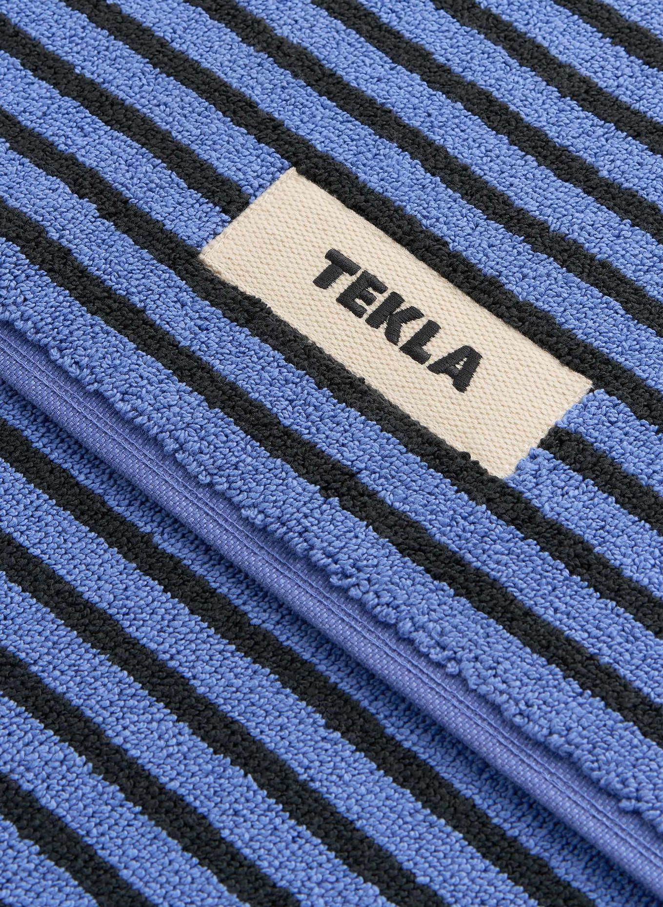 TEKLA Badematte: DUNKELBLAU / SCHWARZ