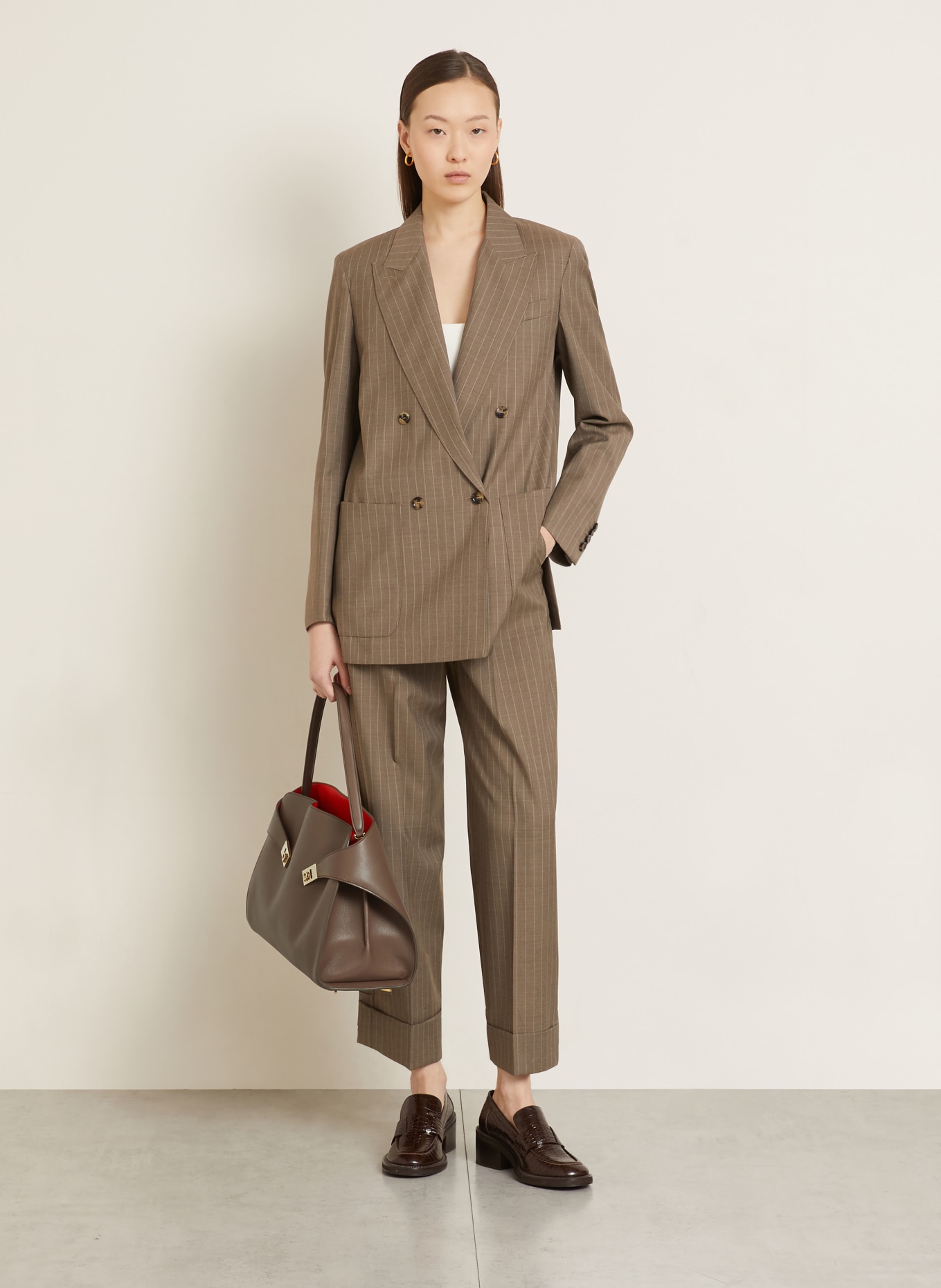 FERRAGAMO Torebka HUG SOFT: SZAROBRĄZOWY / ZŁOTY