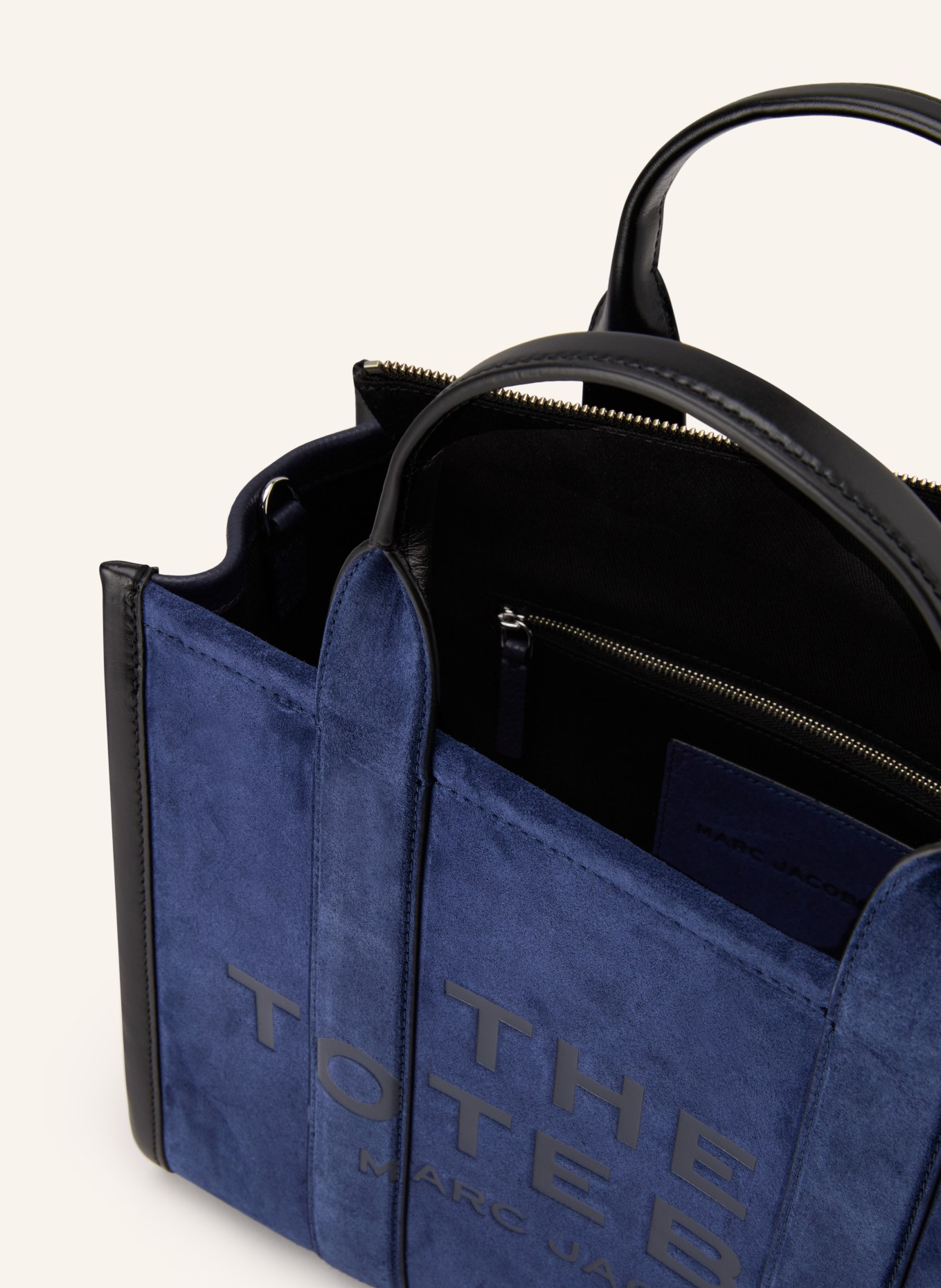 MARC JACOBS Shopper THE SUEDE MEDIUM TOTE BAG: DARK BLUE / SILVER / BLACK