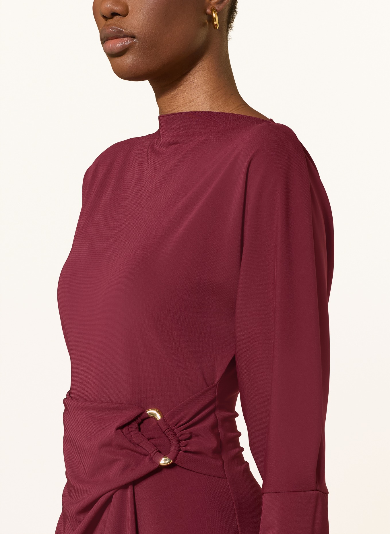 TED BAKER Šaty MAIRIEE v zavinovacím vzhledu: TMAVĚ ČERVENÁ