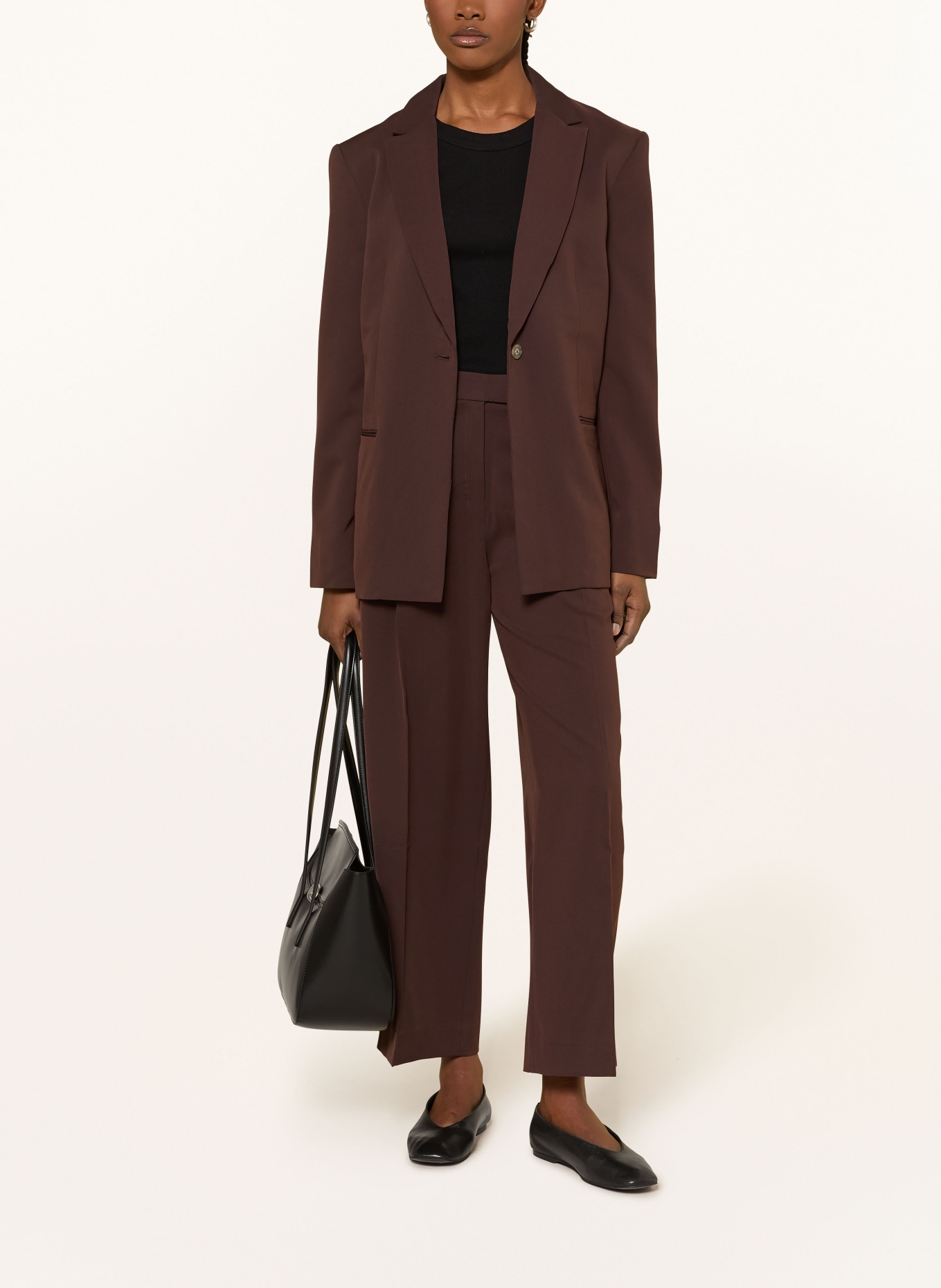 Calvin Klein Blejzr HERO: TMAVĚ HNĚDÁ