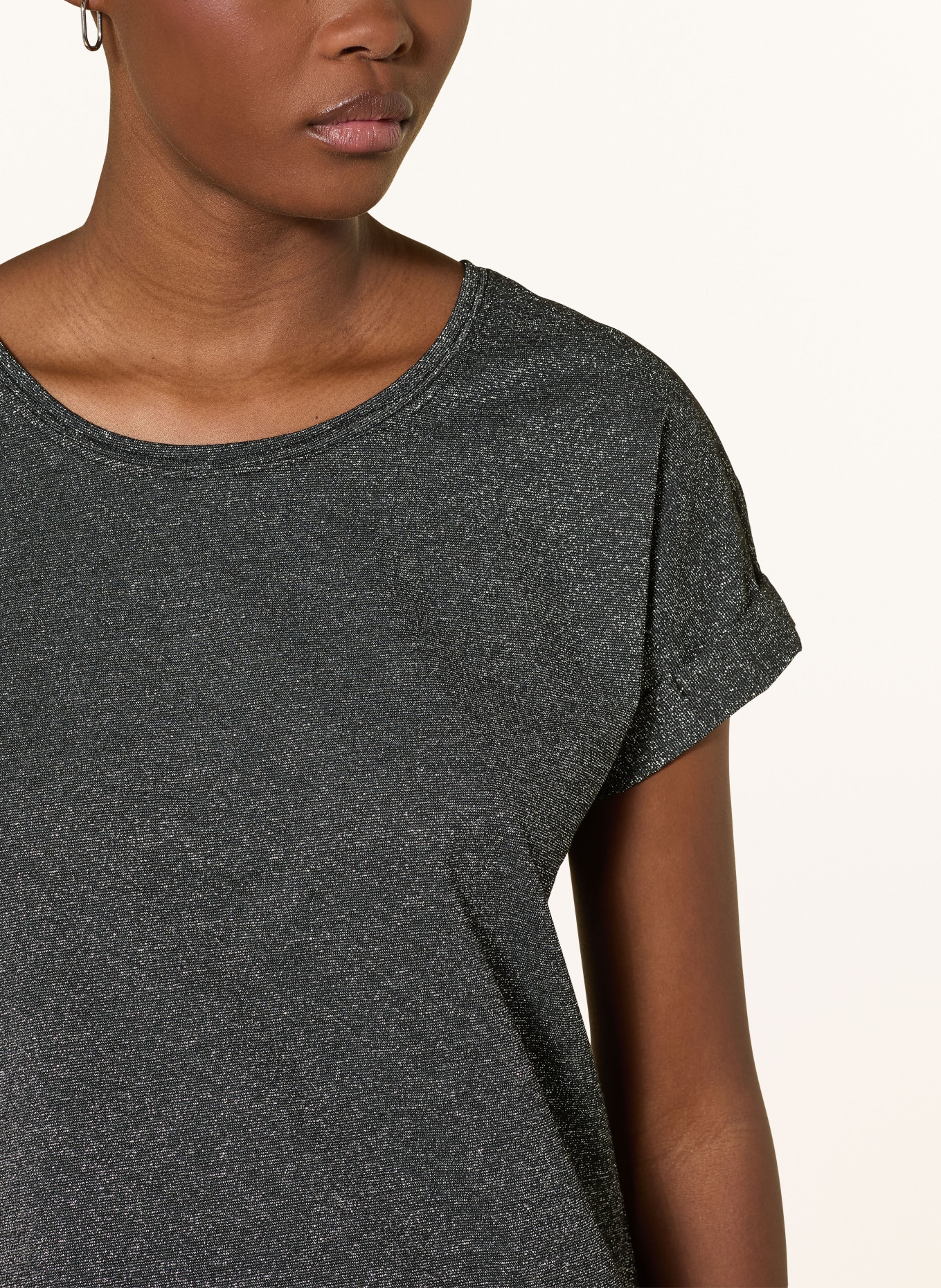 ONLY Tričko s třpytivou nití: ČERNÁ / STŘÍBRNÁ