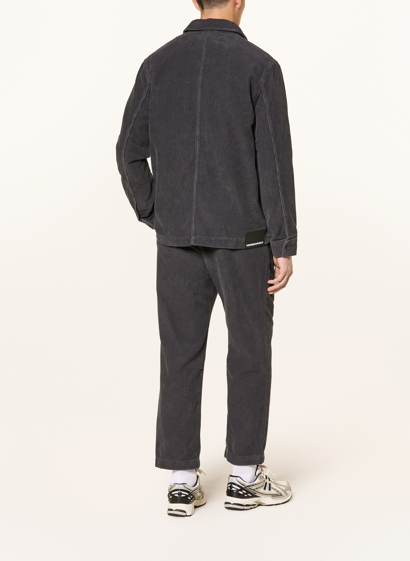 ARMEDANGELS Cordhose ARAANIO Regular Fit: DUNKELGRAU
