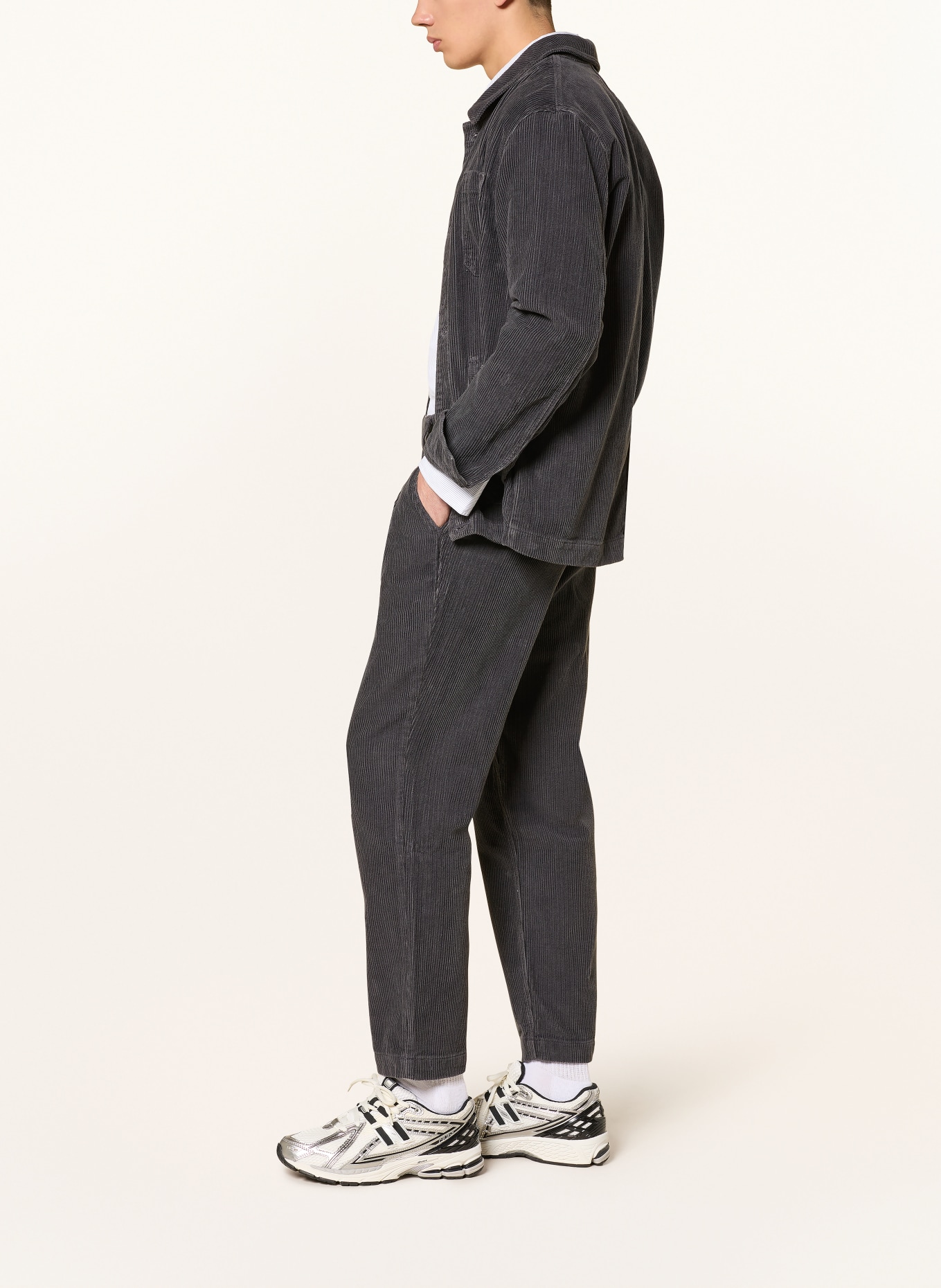 ARMEDANGELS Cordhose ARAANIO Regular Fit: DUNKELGRAU