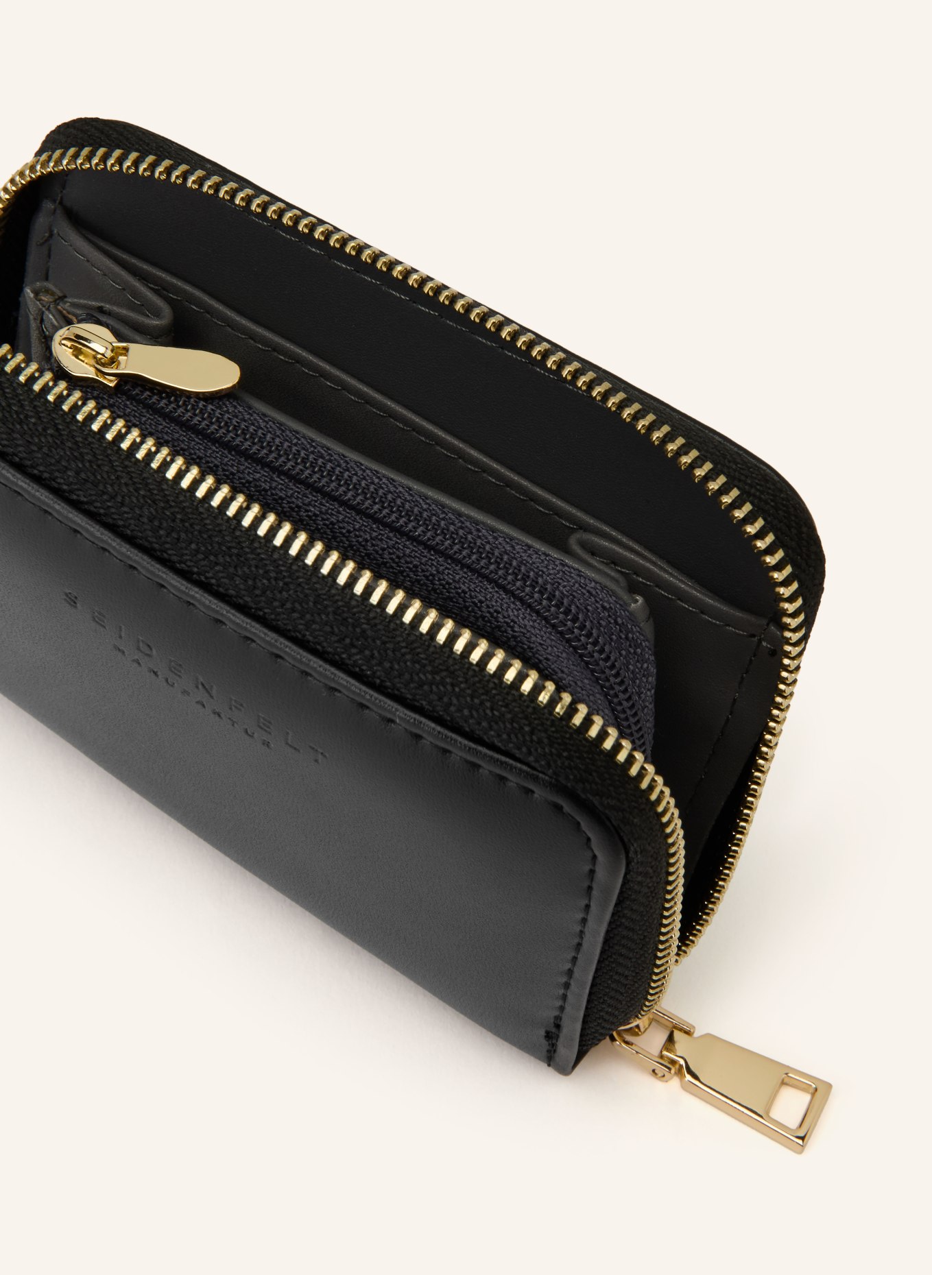 SEIDENFELT Peněženka YLVA: ČERNÁ