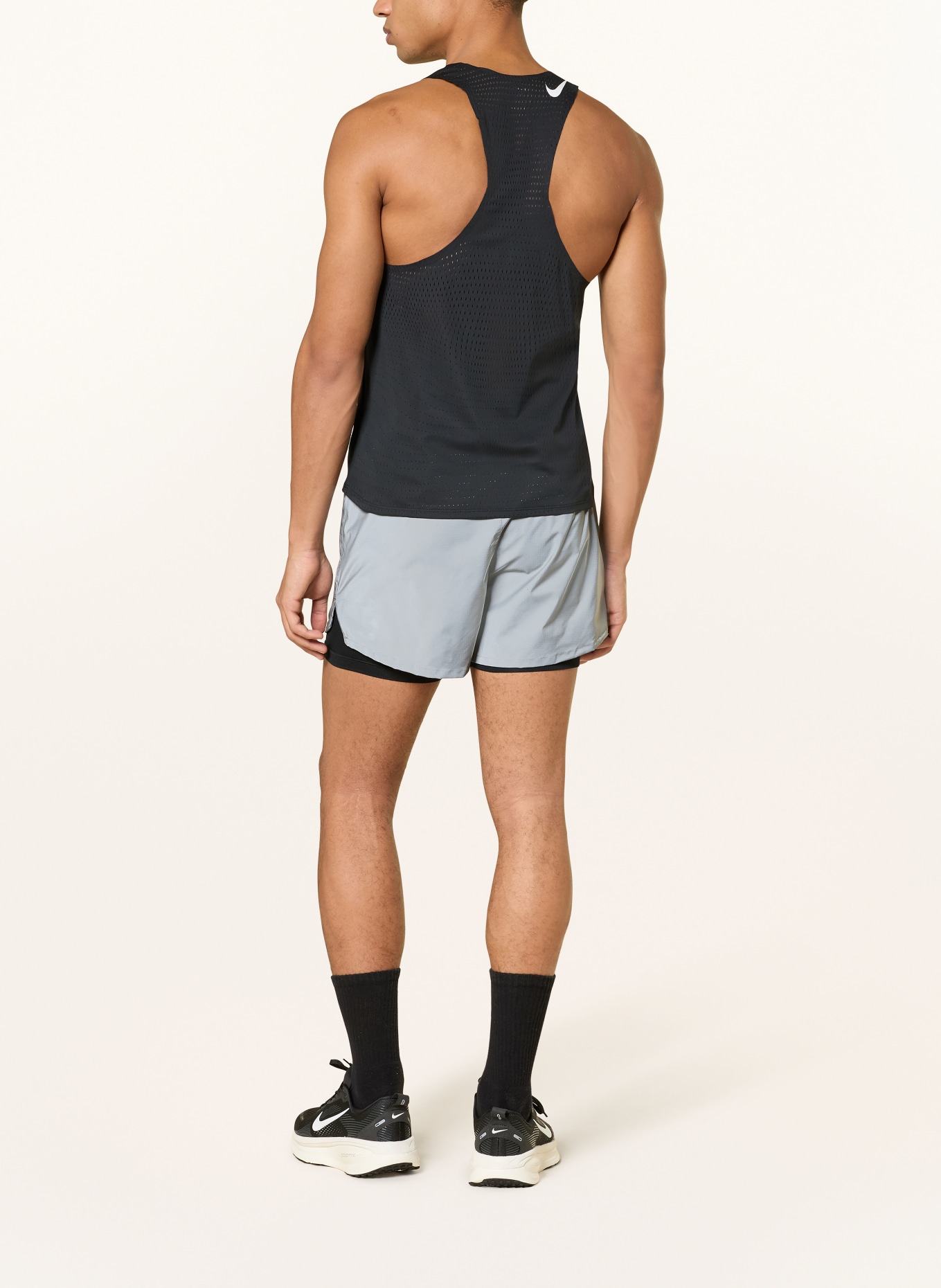 Nike Spodenki do biegania 2 w 1 REFLECT 4IN: SREBRNY