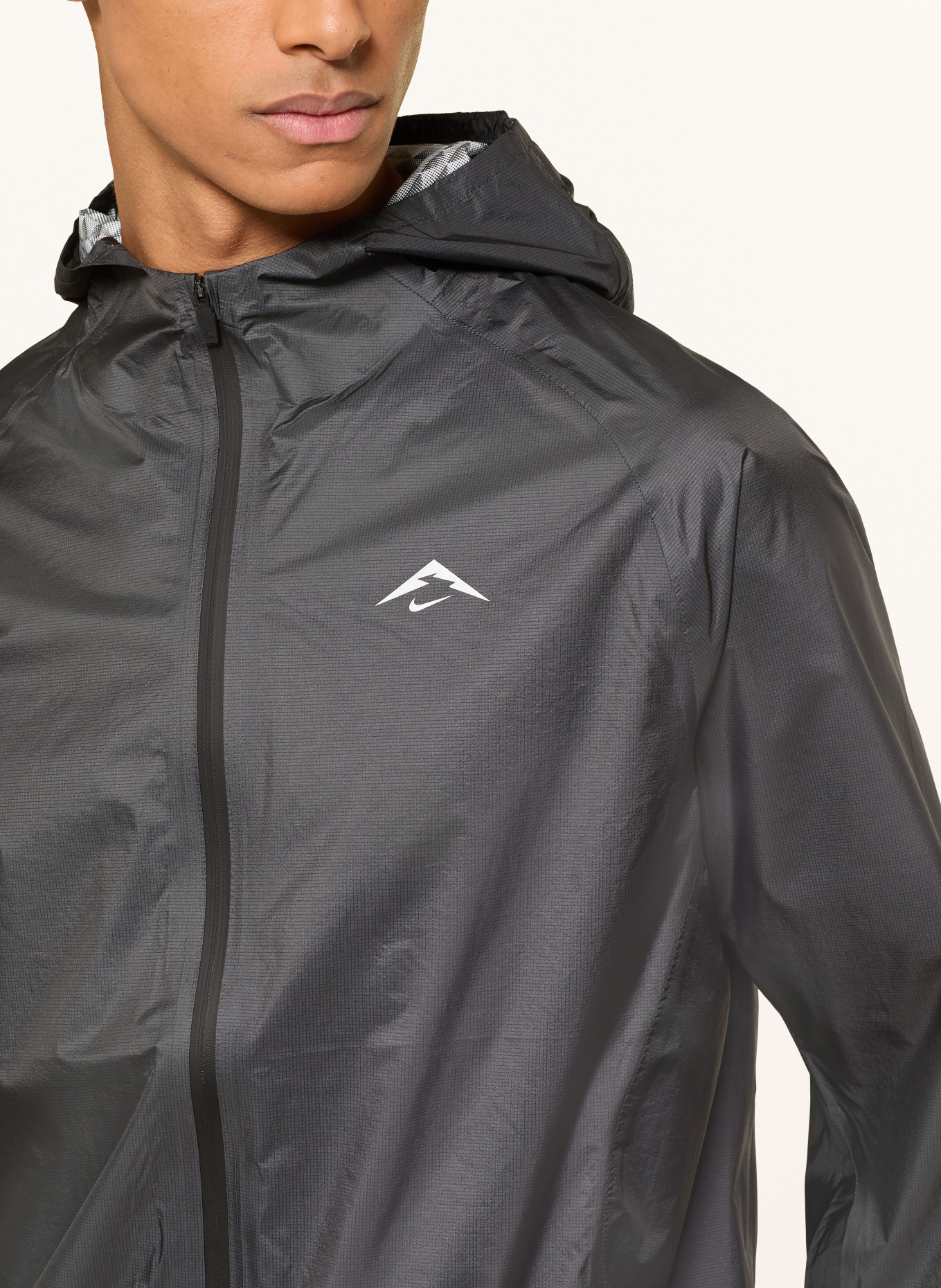Nike Funktionsjacke STORM-FIT: SCHWARZ