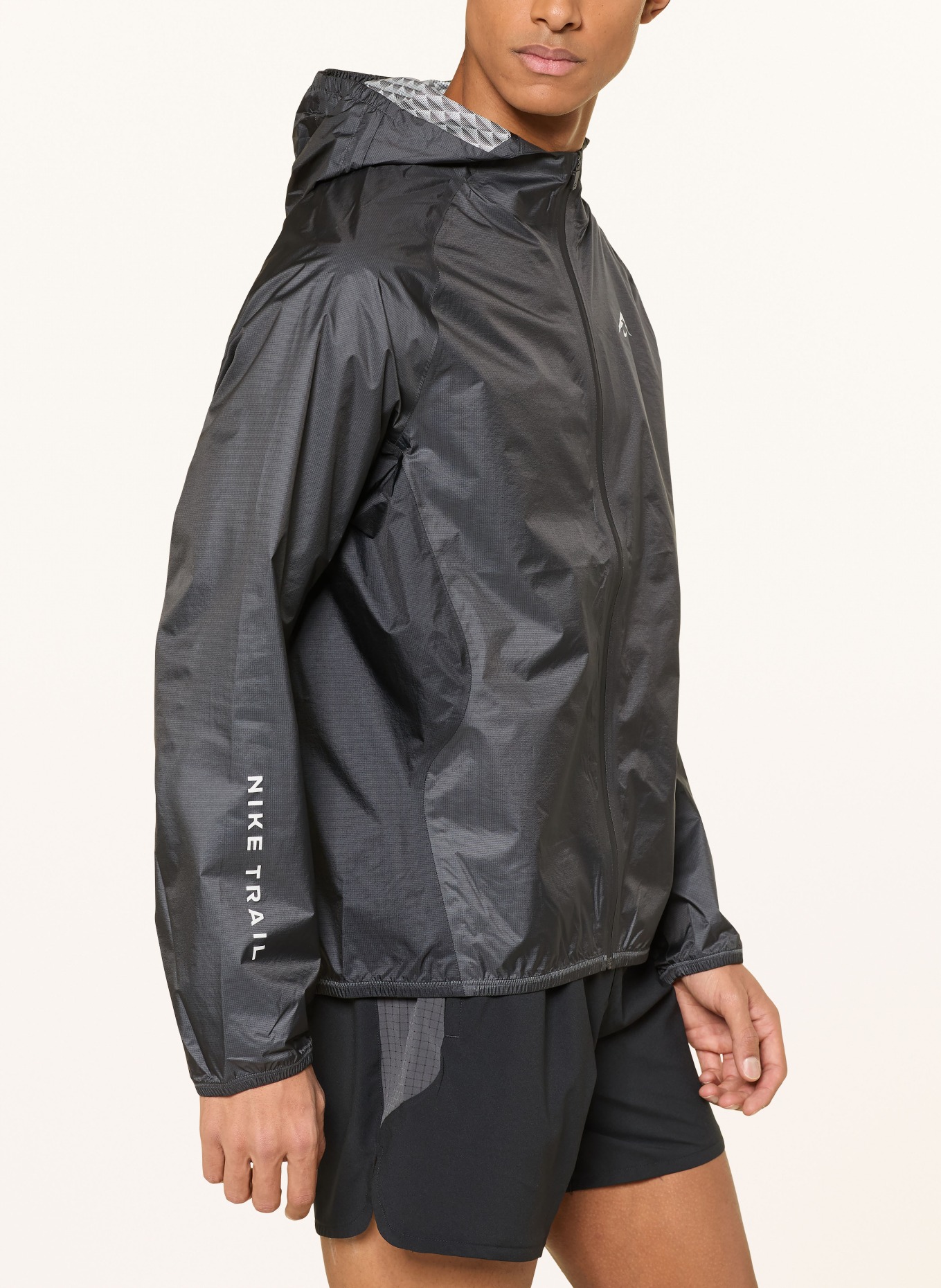 Nike Funktionsjacke STORM-FIT: SCHWARZ