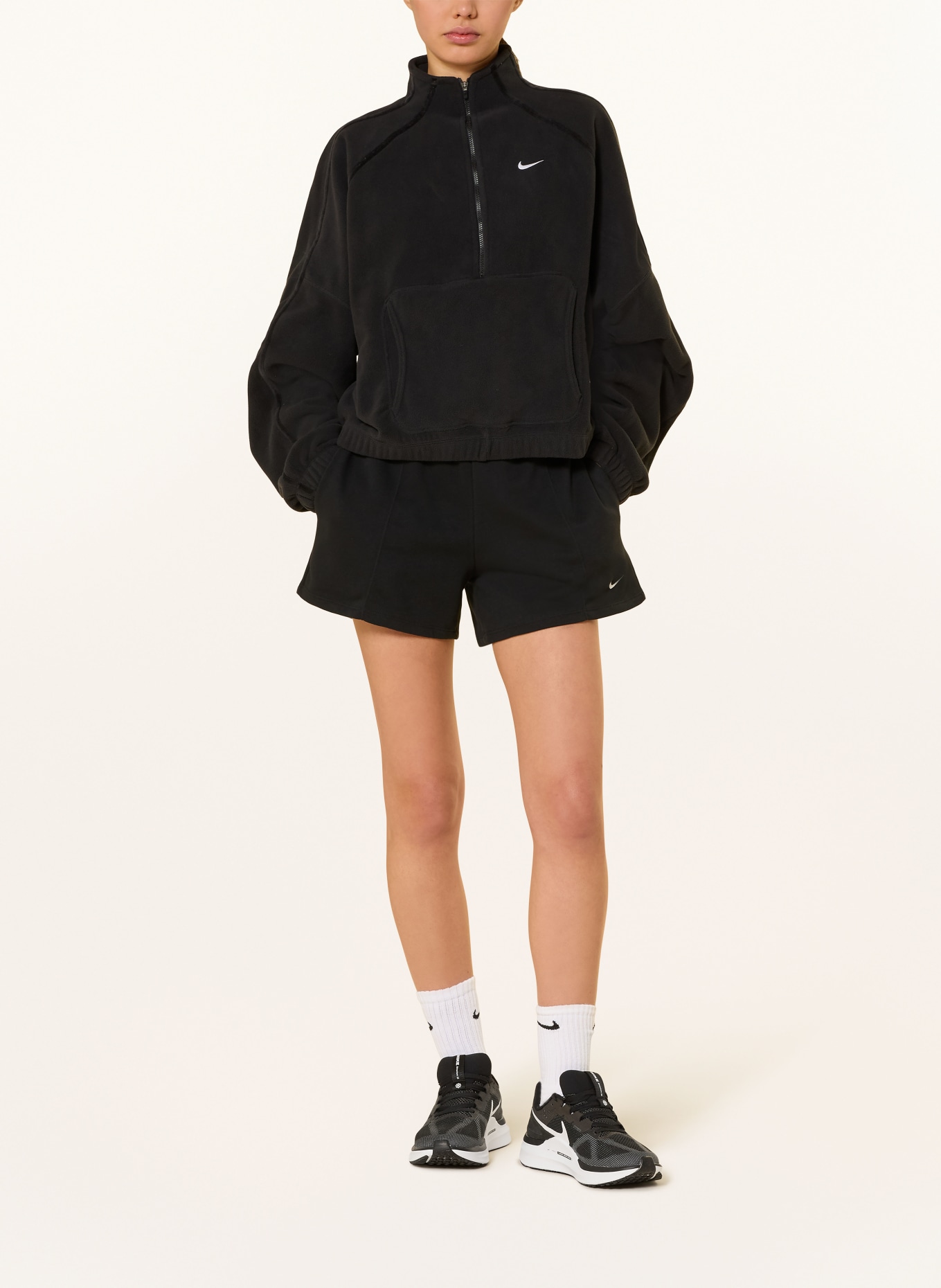 Nike Fleecová mikina ONE: ČERNÁ