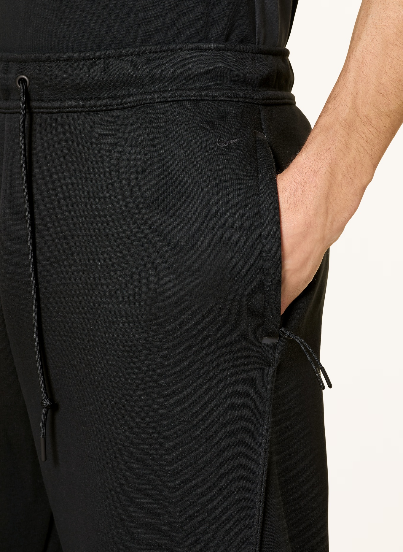 Nike Sweatpants: SCHWARZ