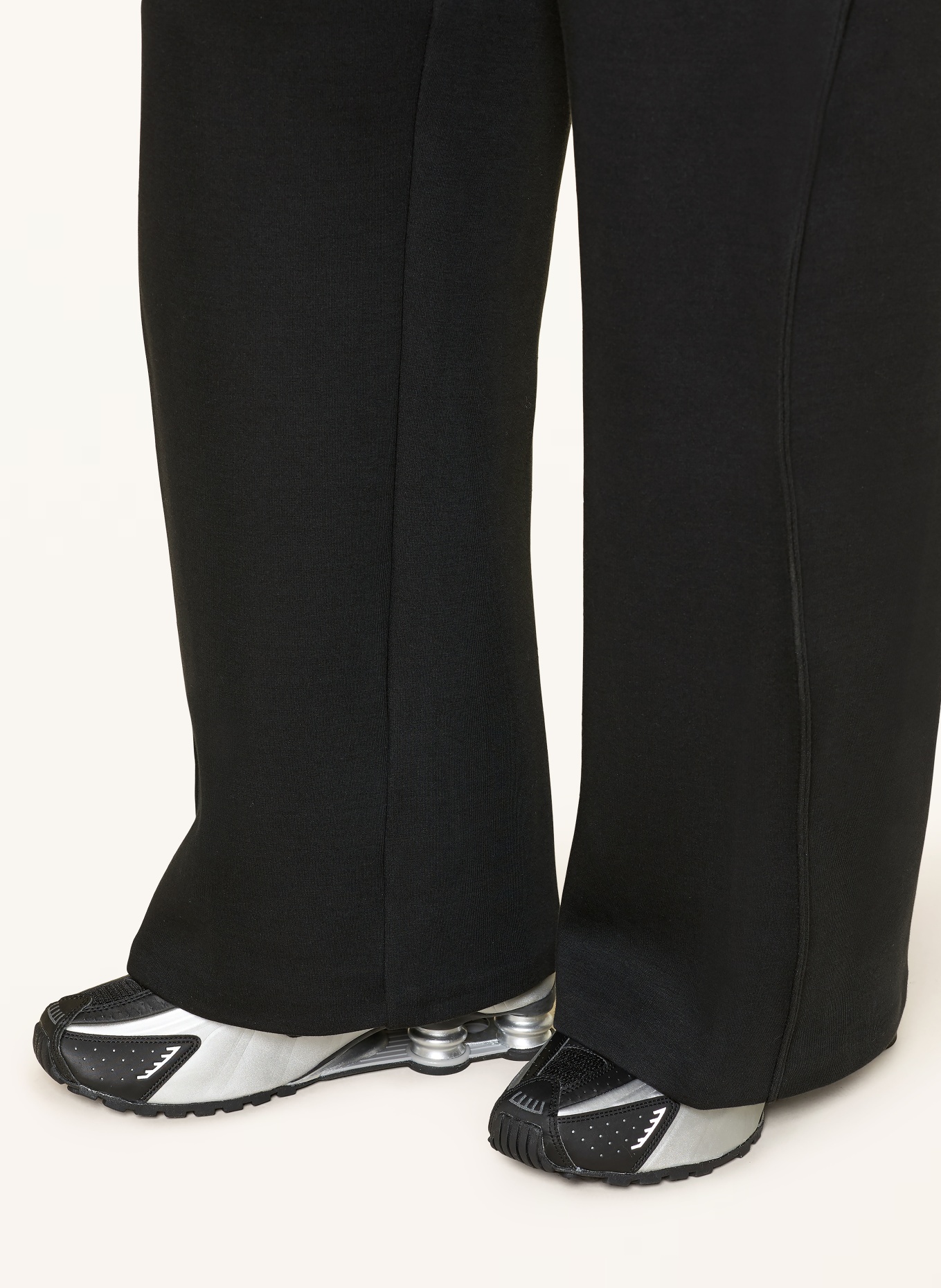 Nike Sweatpants: SCHWARZ