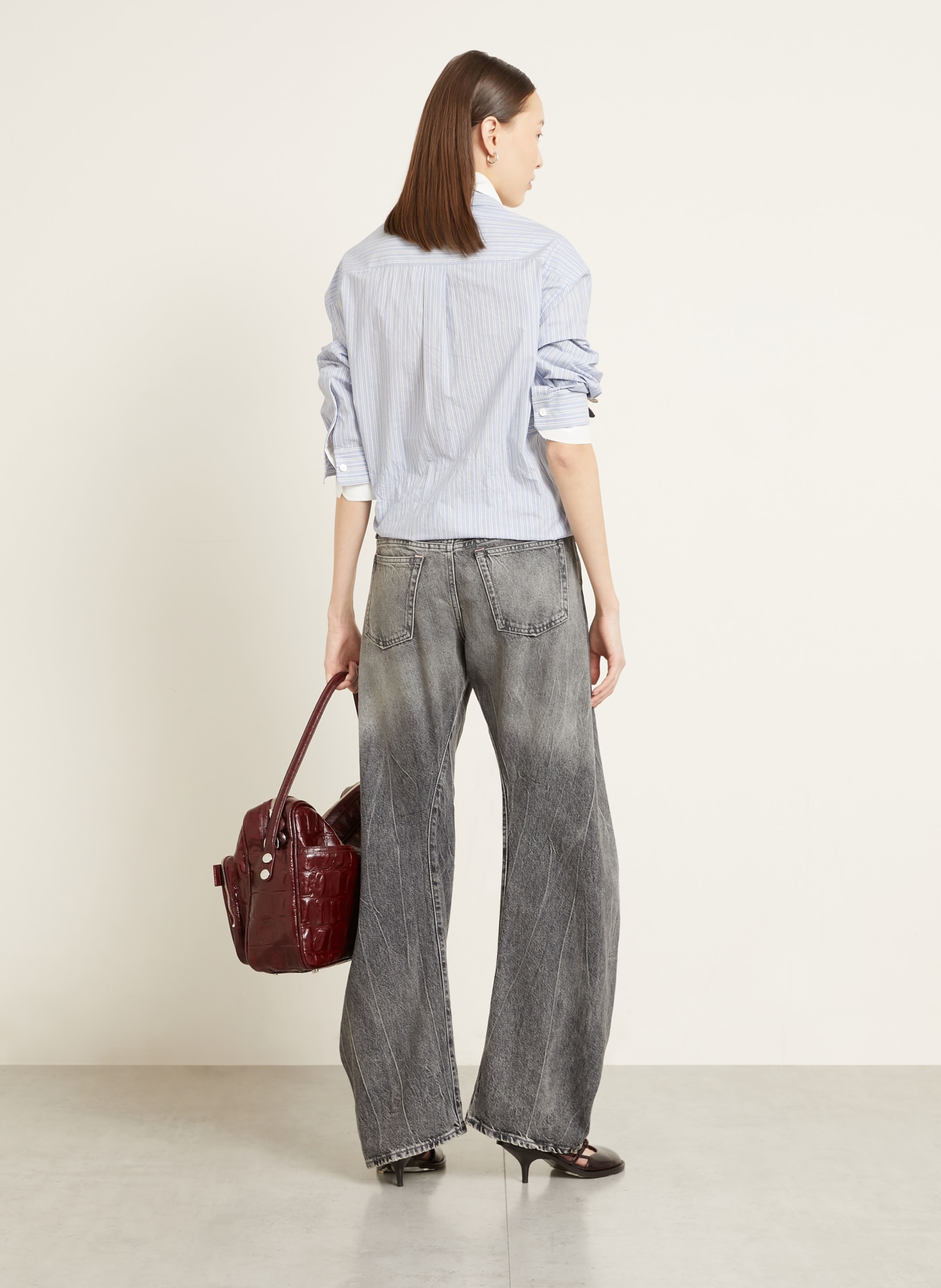 Acne Studios Jeans Barrel: WASHED BLACK