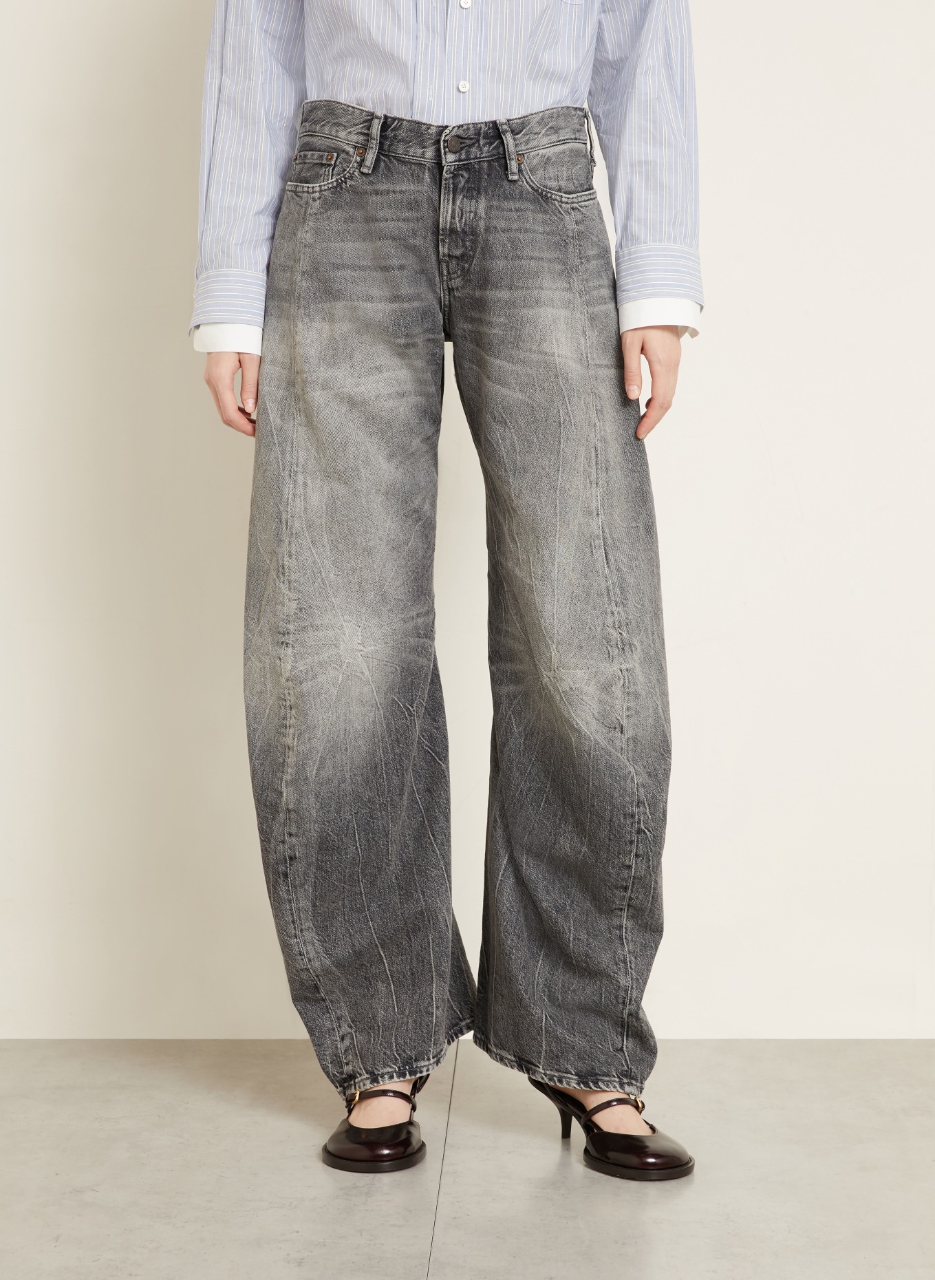 Acne Studios Jeans Barrel: WASHED BLACK
