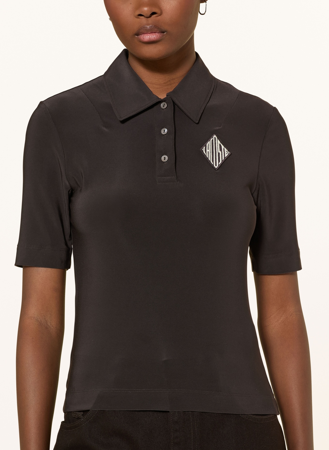 LACOSTE Jerseyové polo tričko: TMAVĚ HNĚDÁ