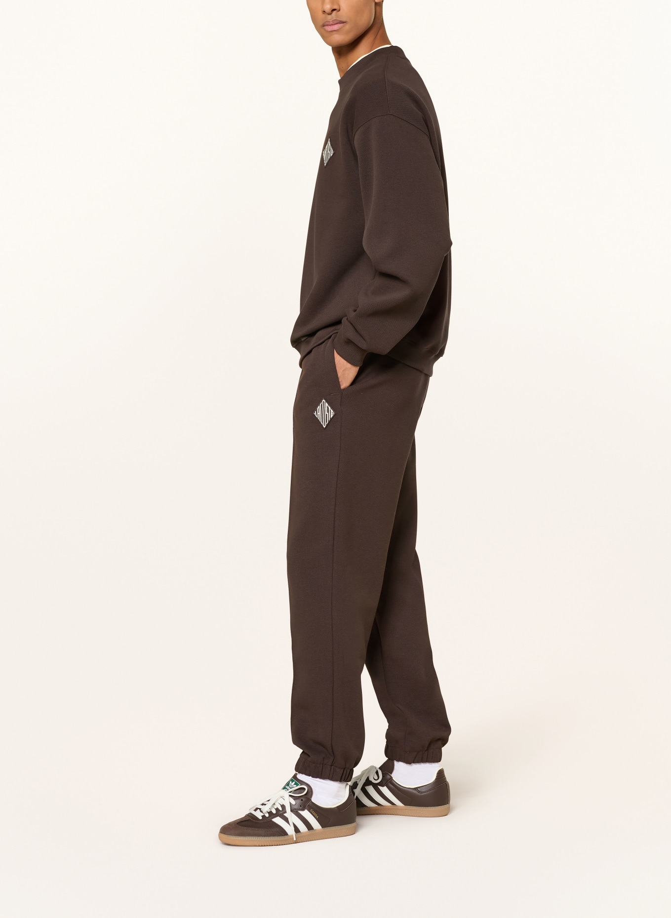 LACOSTE sweatpants: DARK BROWN