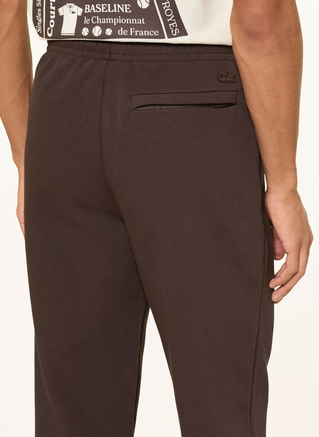 LACOSTE sweatpants: DARK BROWN