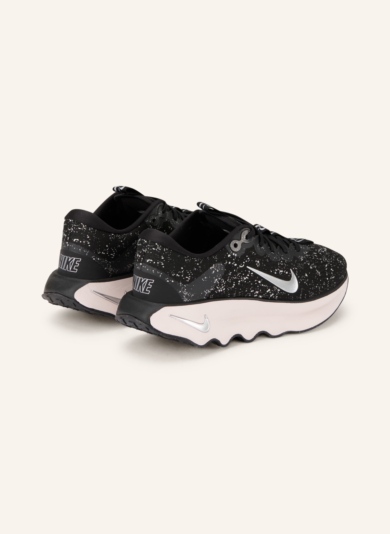 Nike MOTIVA SE fitness shoes: BLACK / SILVER
