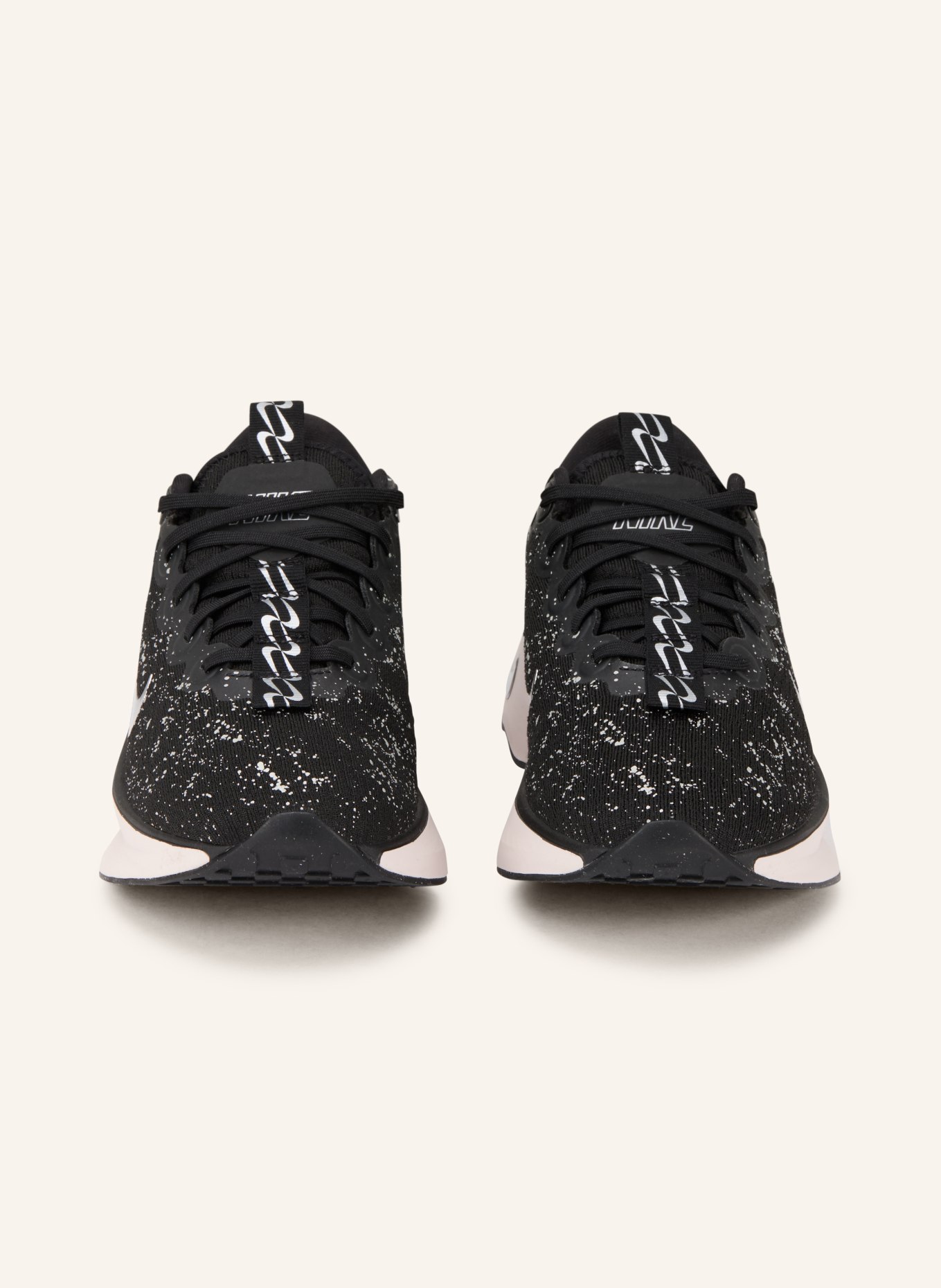 Nike MOTIVA SE fitness shoes: BLACK / SILVER