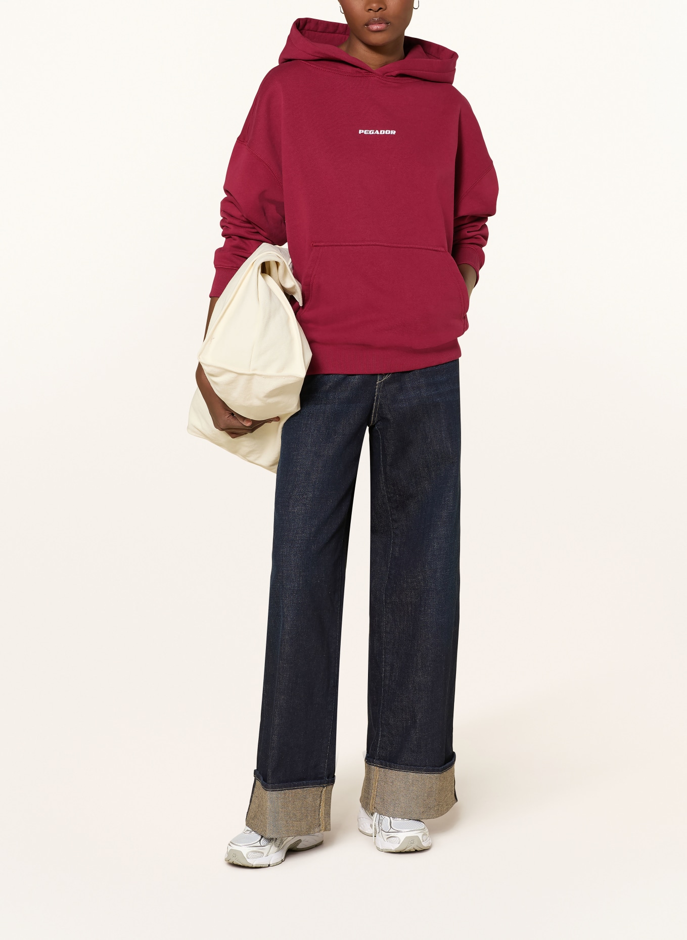 PEGADOR Bluza z kapturem oversize CLARITA: CIEMNOCZERWONY