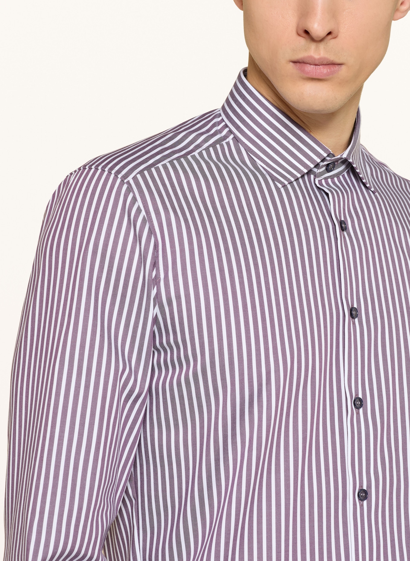 OLYMP Košile body fit: KRÉMOVÁ / FIALOVÁ