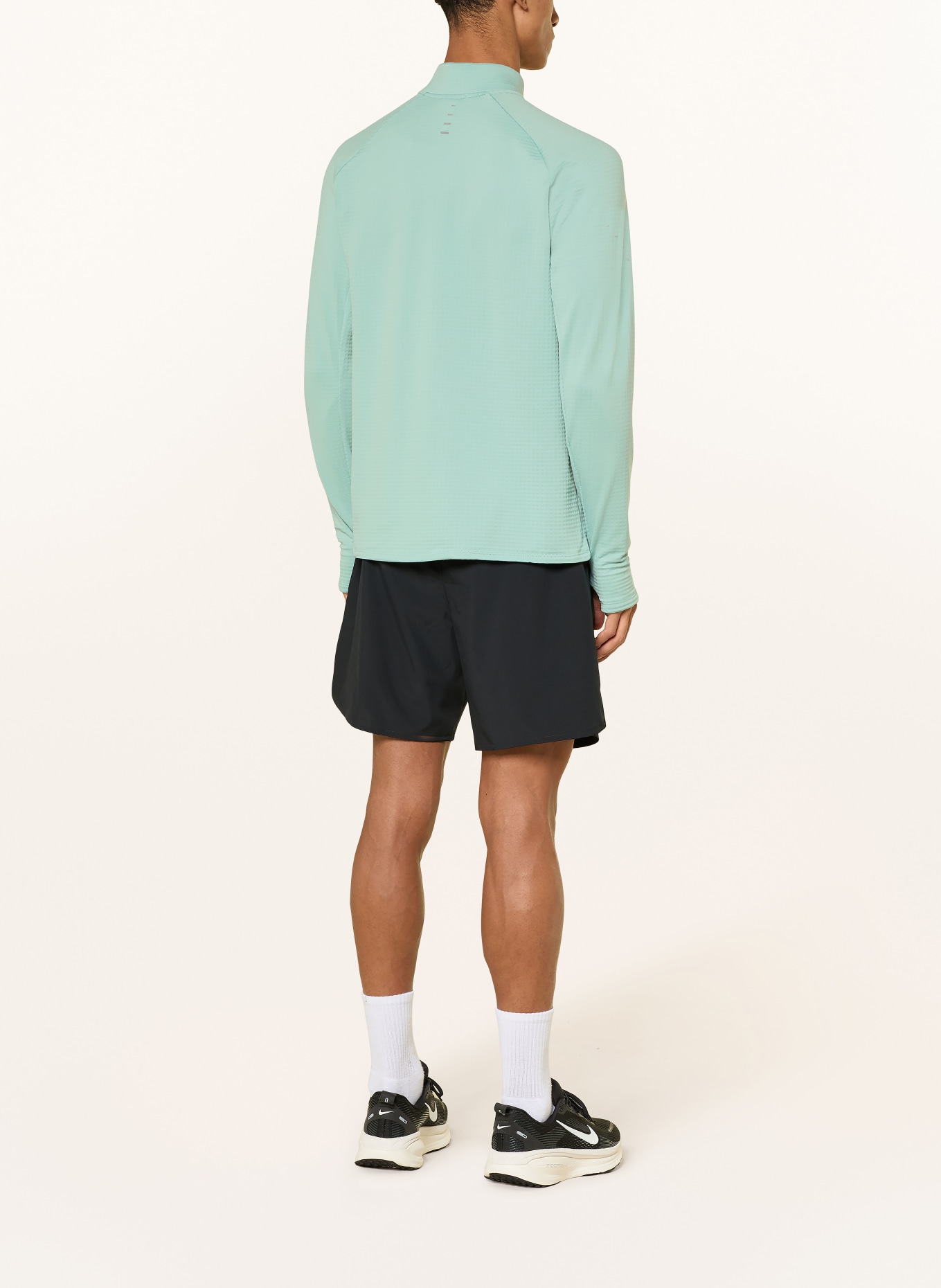 Nike STRIDE running shirt: TURQUOISE