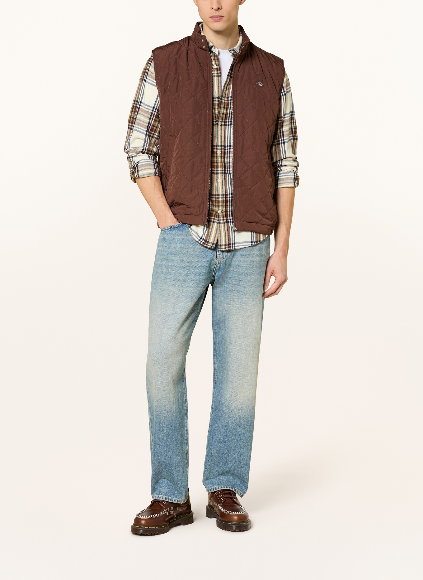 GANT quilted vest: BROWN