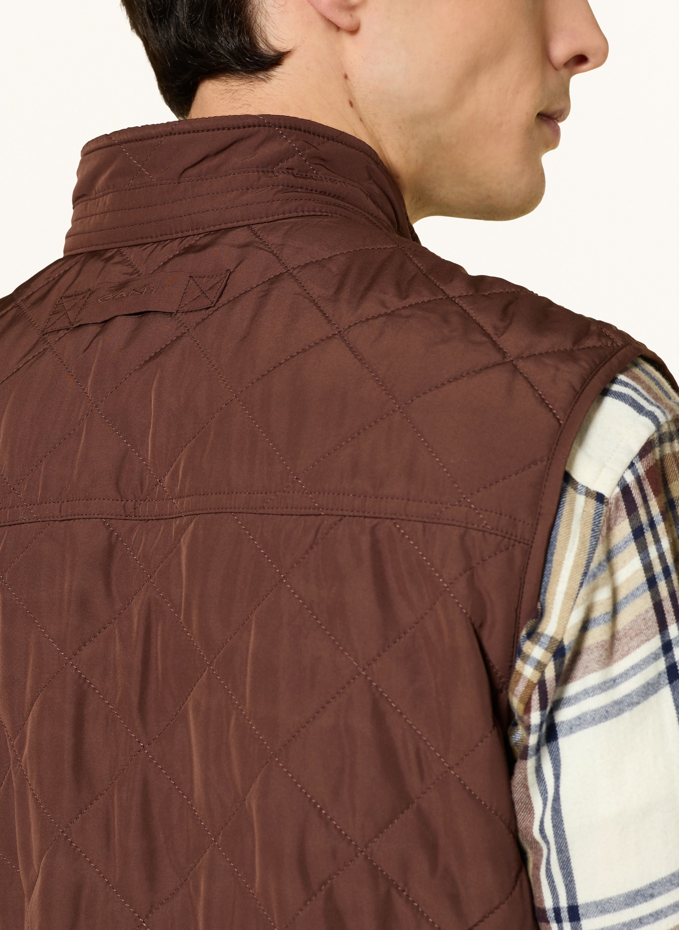 GANT quilted vest: BROWN
