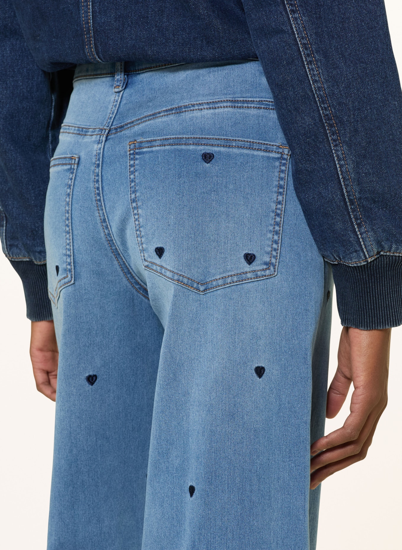 ONLY Dżinsy z szerokimi nogawkami: Medium Blue Denim/EMB