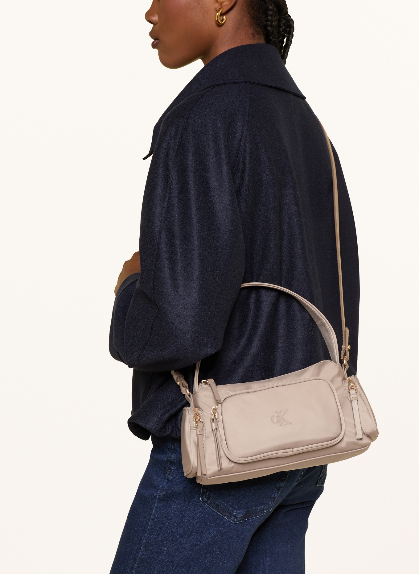 Calvin Klein schoudertas: TAUPE / GOUD